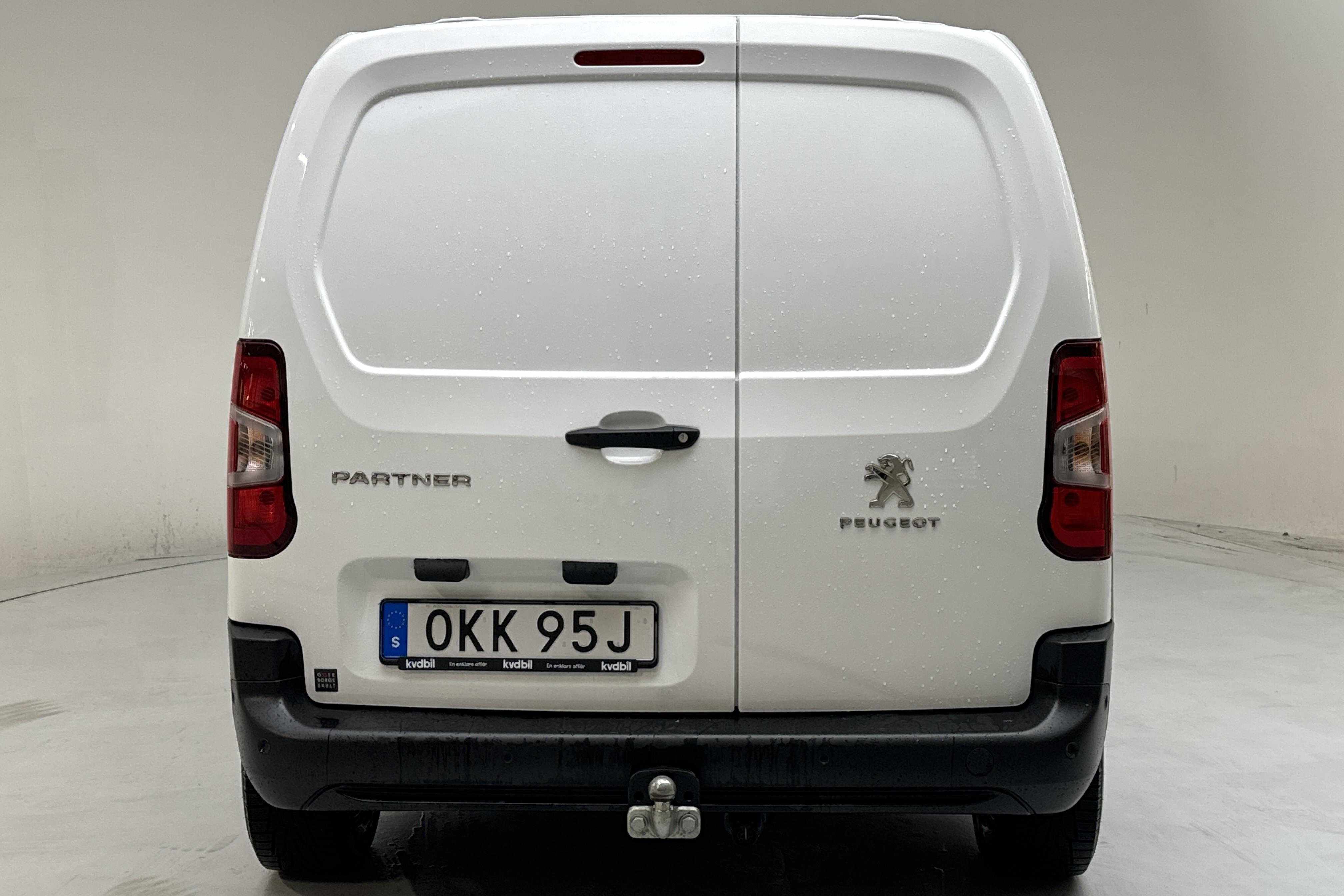 Peugeot Partner 1.5 HDI Skåp (130hk) - 9 130 km - Automaatne - valge - 2021