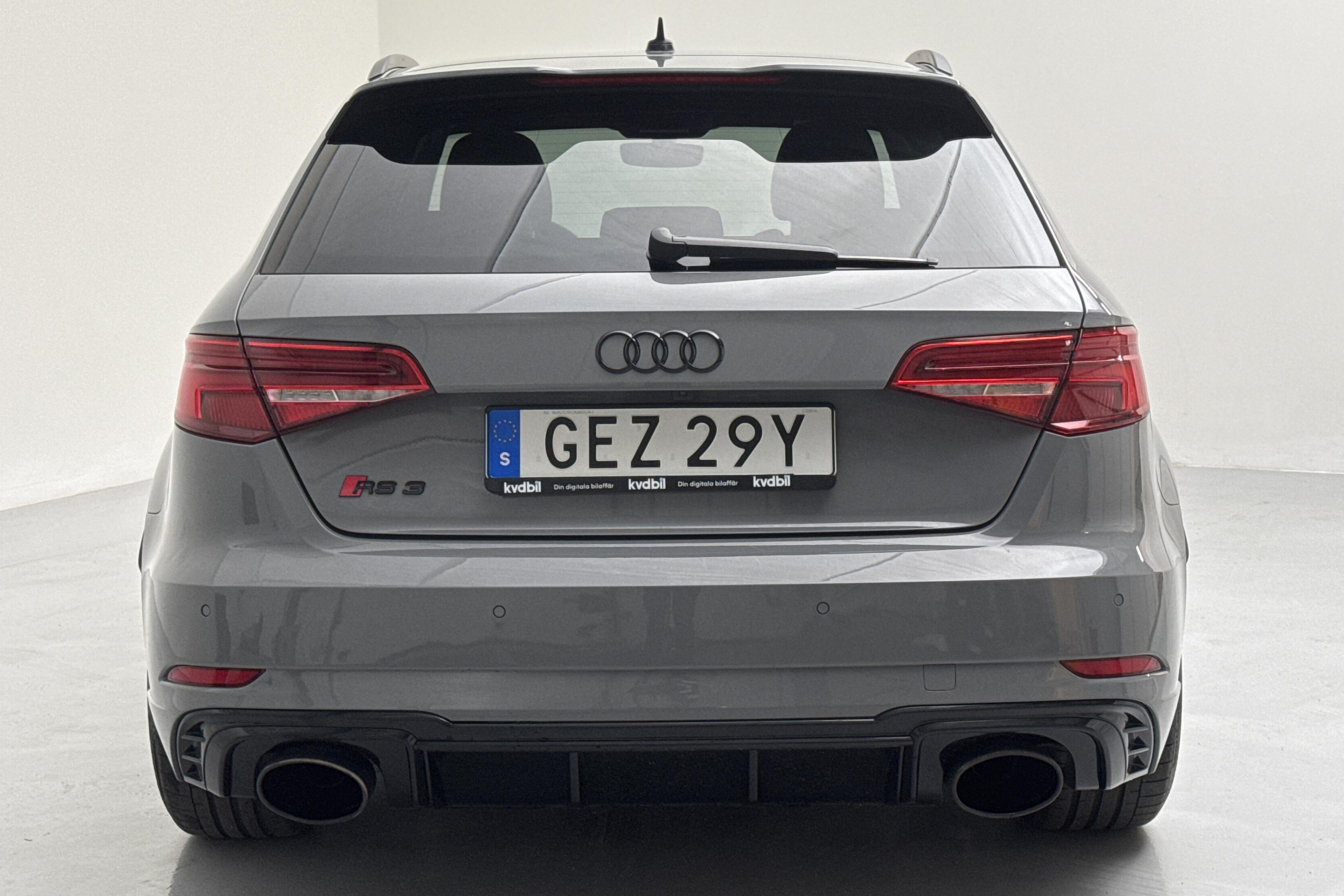 Audi RS3 Sportback 2.5 TFSI quattro (400hk) - 34 110 km - Automaatne - Light Grey - 2019