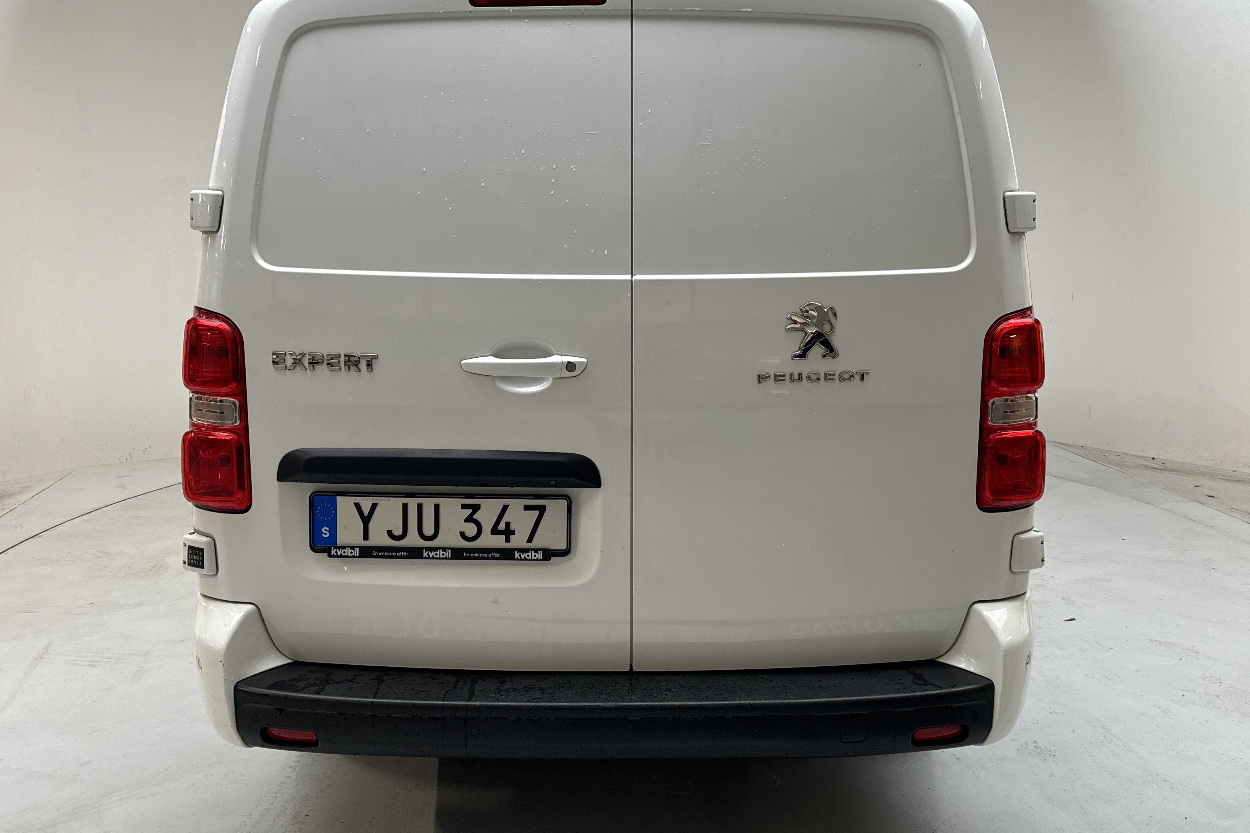 Peugeot Expert BlueHDi Skåp (122hk) - 95 590 km - Manualna - biały - 2017