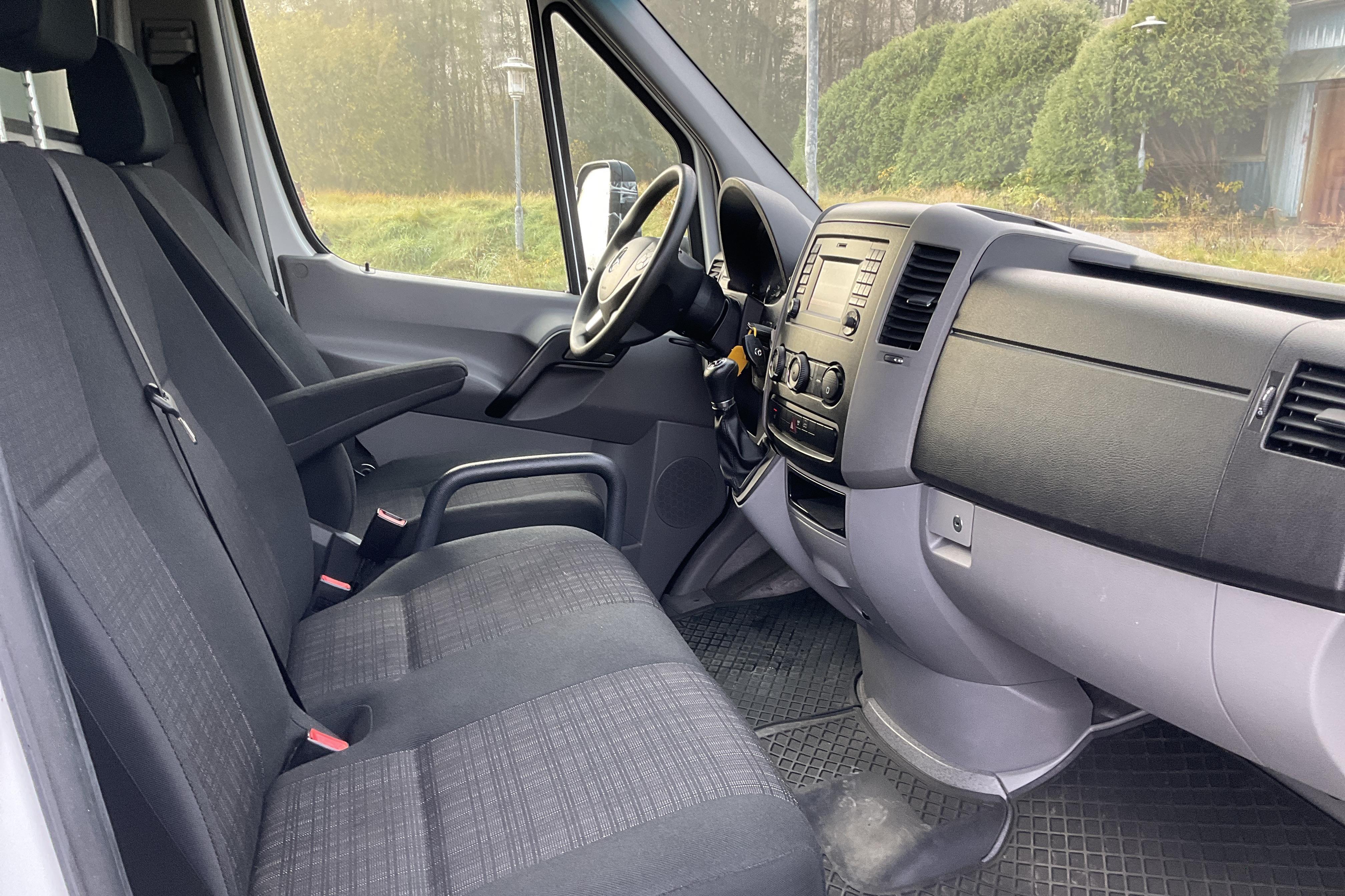 Mercedes Sprinter 316 CDI Volymskåp (163hk) - 8 251 mil - Automat - vit - 2018