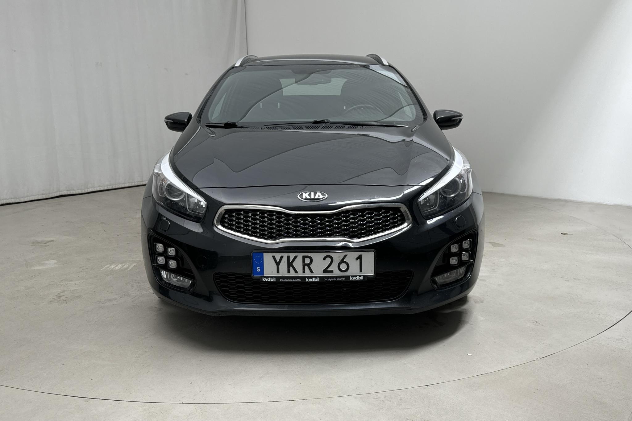 KIA Cee'd 1.6 CRDi SW (136hk) - 108 870 km - Manual - black - 2017