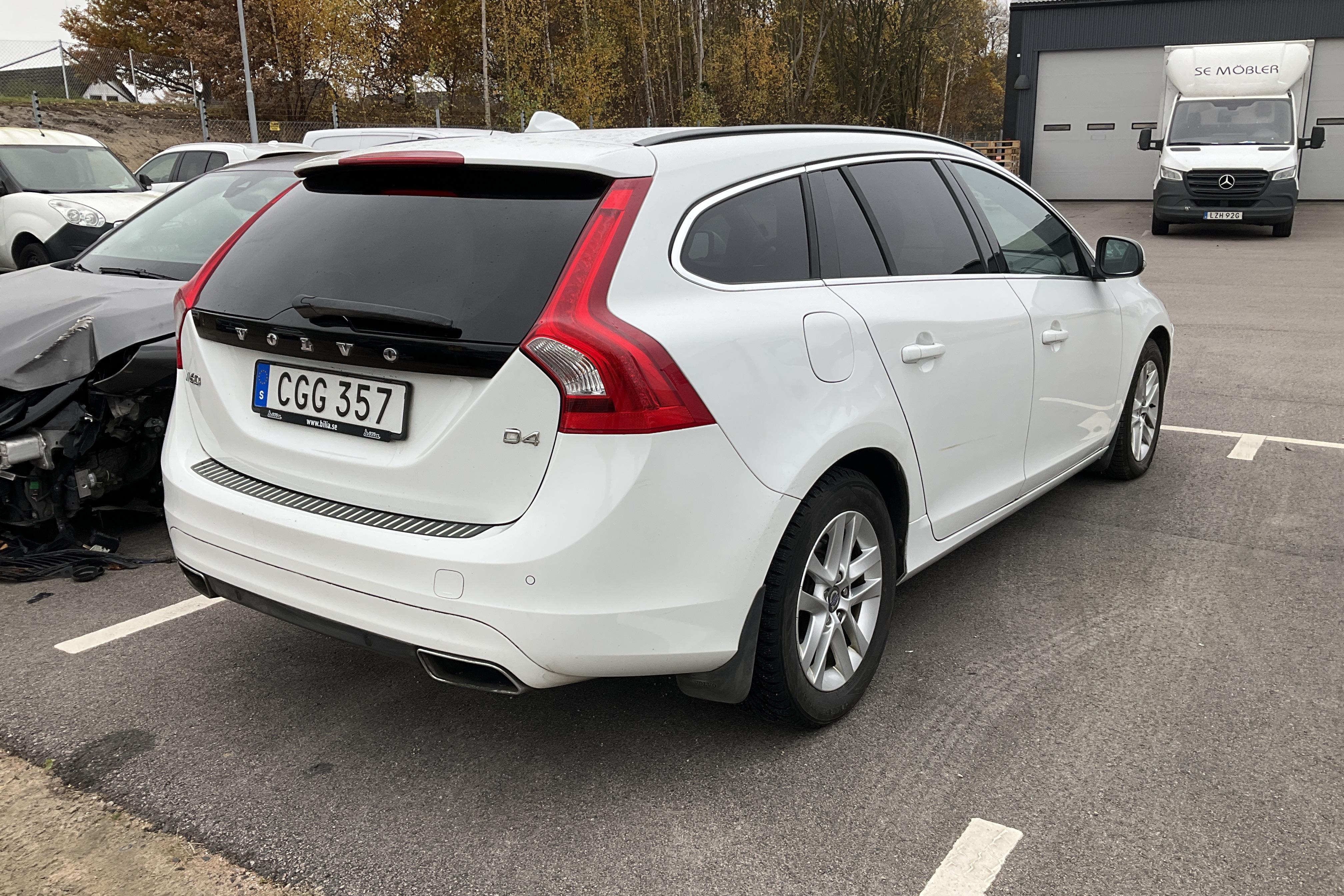 Volvo V60 D4 (181hk) - 149 210 km - Automatyczna - biały - 2014