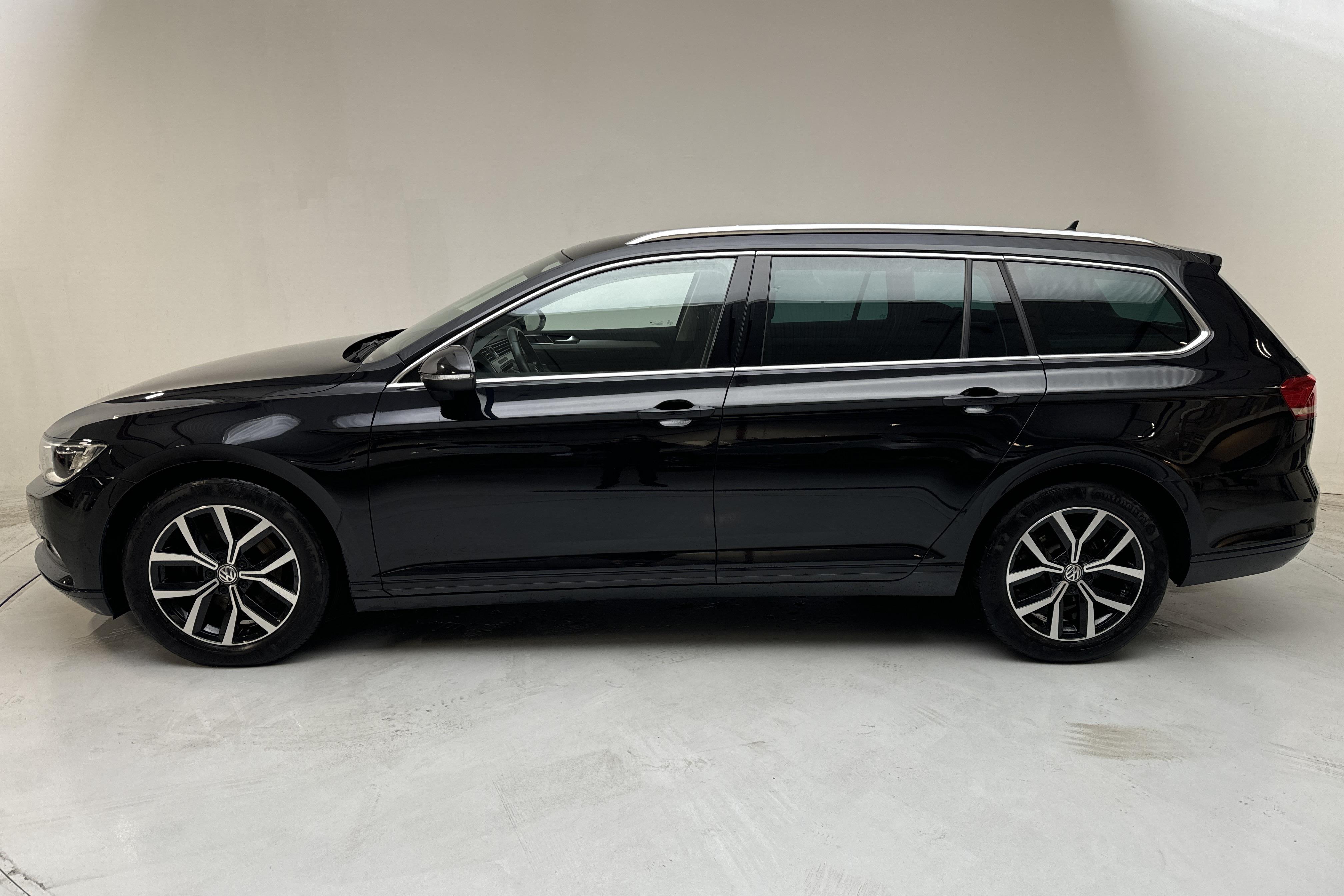 VW Passat 1.5 TSI Sportscombi (150hk) - 63 530 km - Automatic - black - 2019