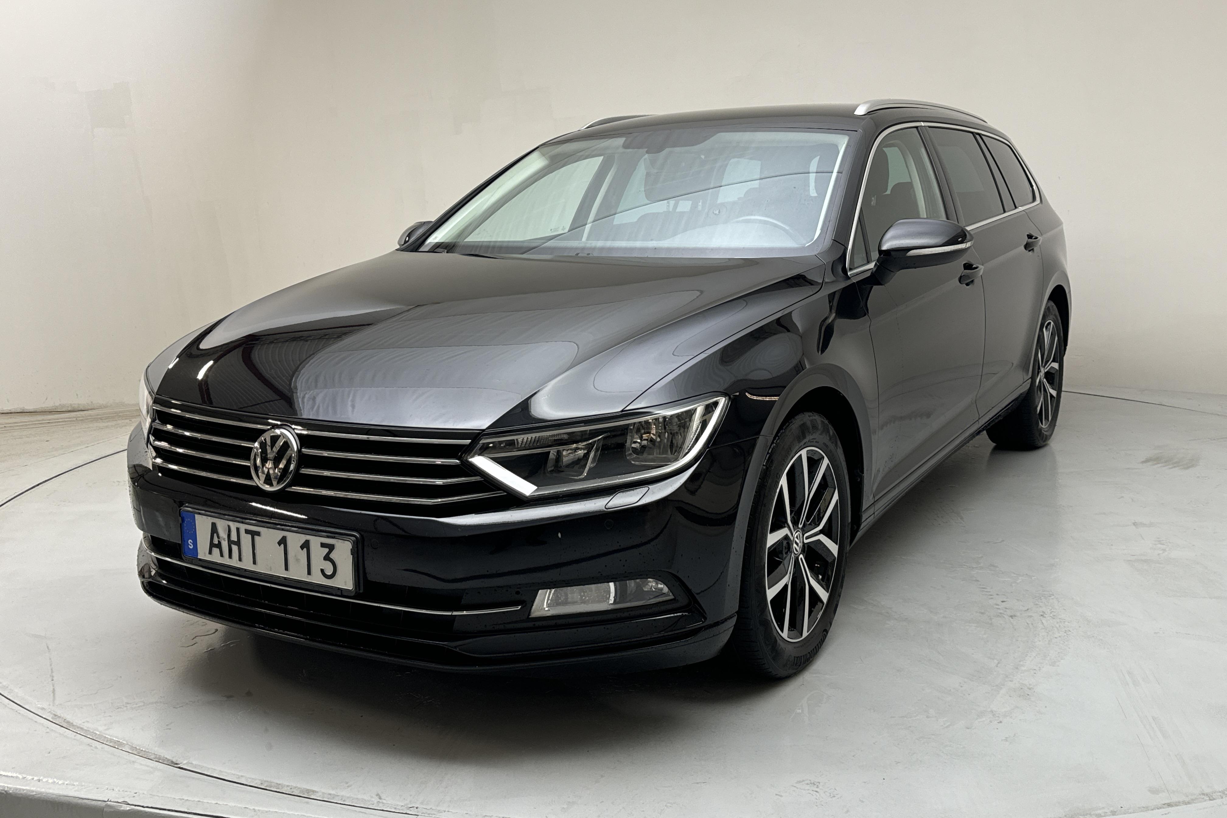 VW Passat 1.5 TSI Sportscombi (150hk) - 6 353 mil - Automat - svart - 2019