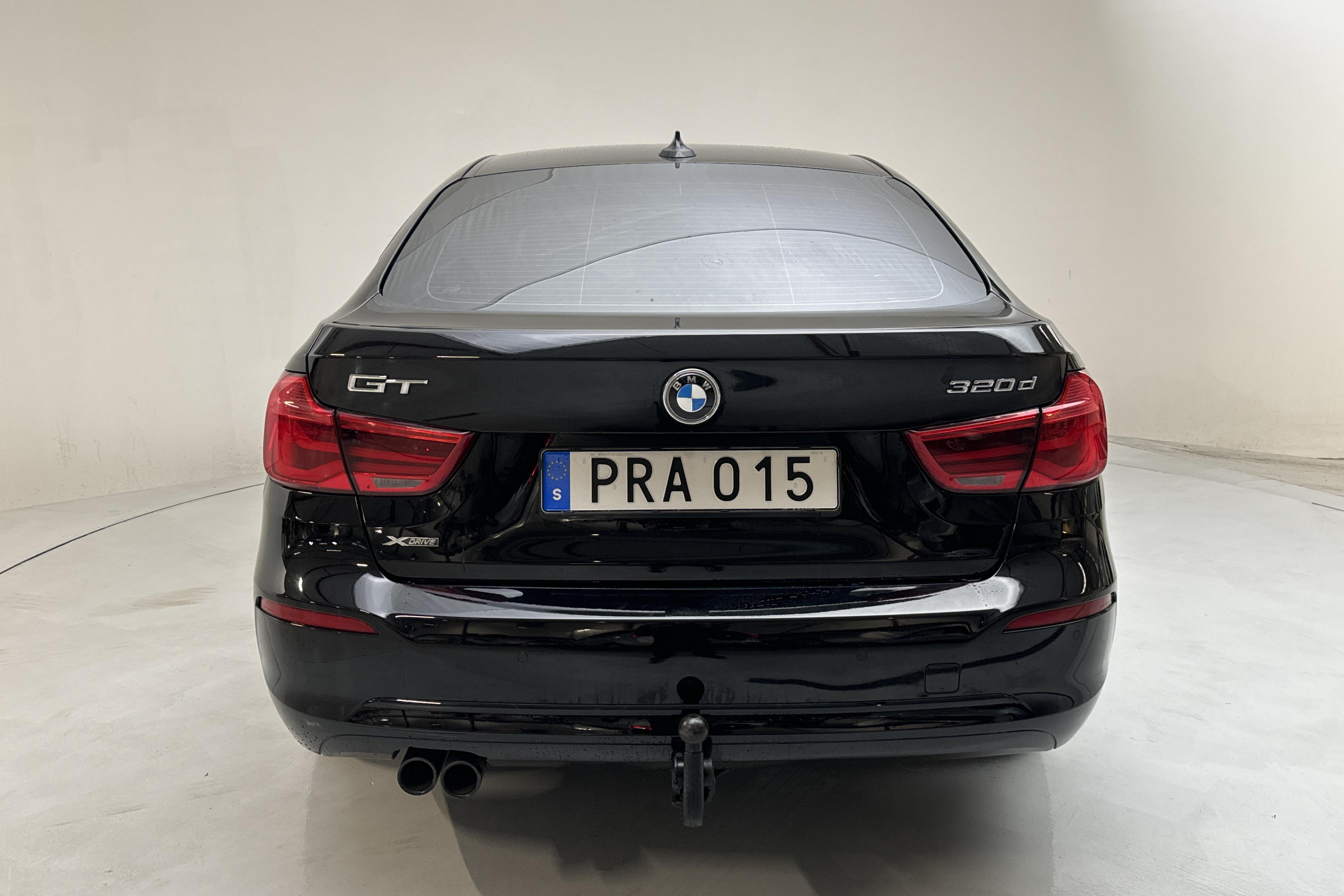 BMW 320d GT xDrive, F34 (190hk) - 168 990 km - Automaattinen - musta - 2018