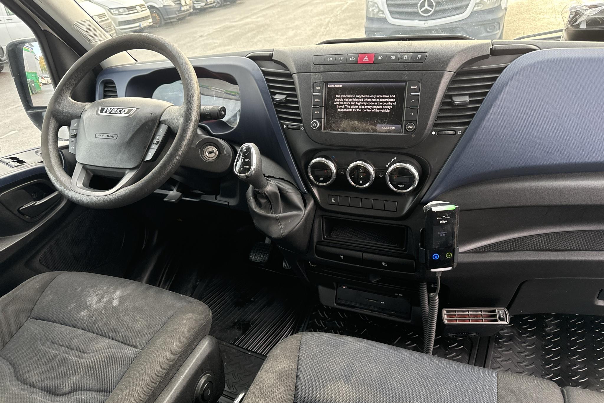 Iveco Daily 35 2.3 (136hk) - 152 350 km - Automatyczna - biały - 2018