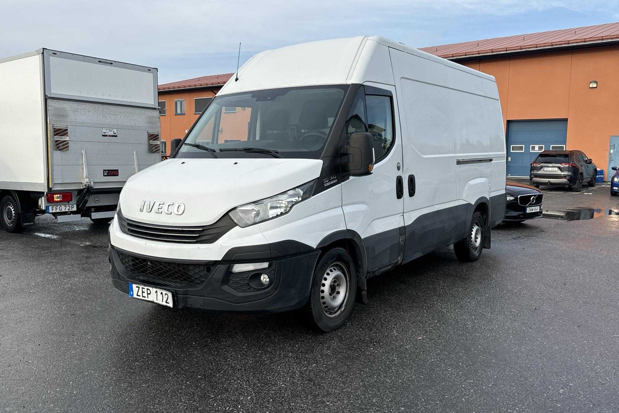 Iveco Daily 35 2.3 (136hk) - 152 350 km - Automatyczna - biały - 2018