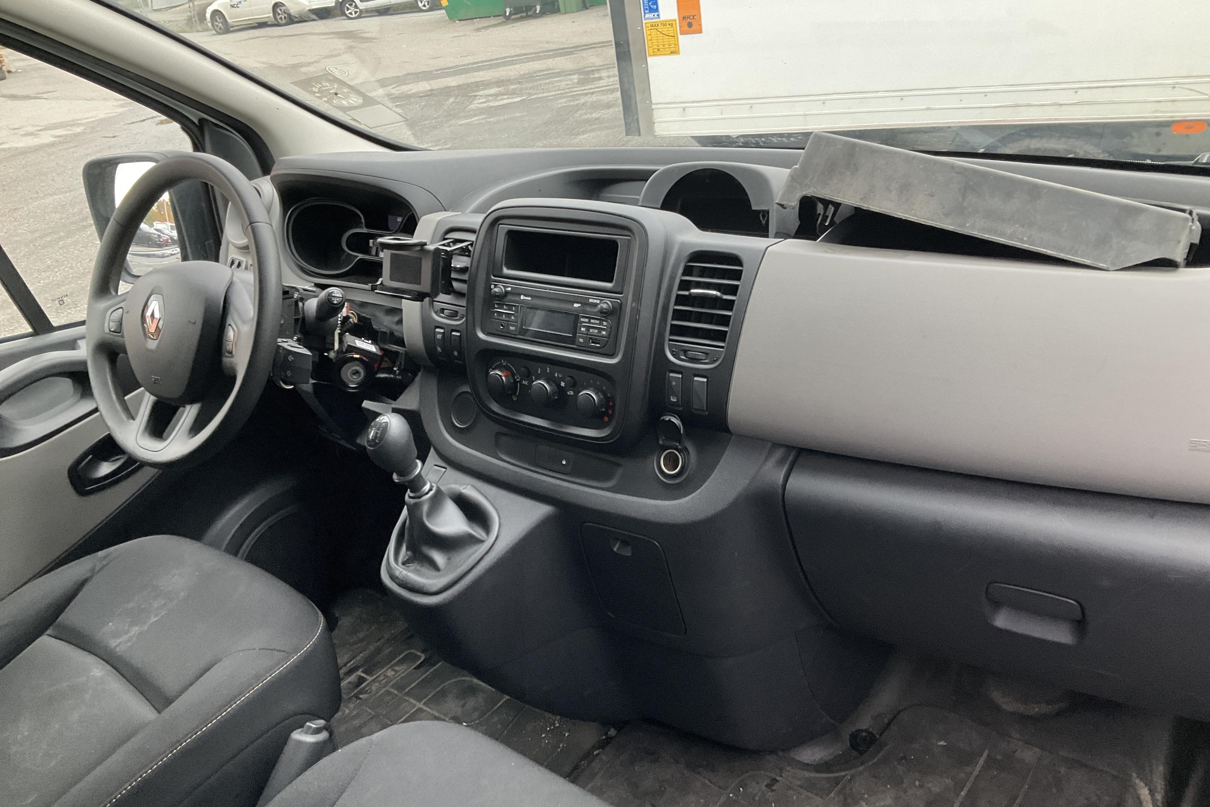 Renault Trafic 1.6 dCi Skåp (120hk) - 166 530 km - Käsitsi - valge - 2016