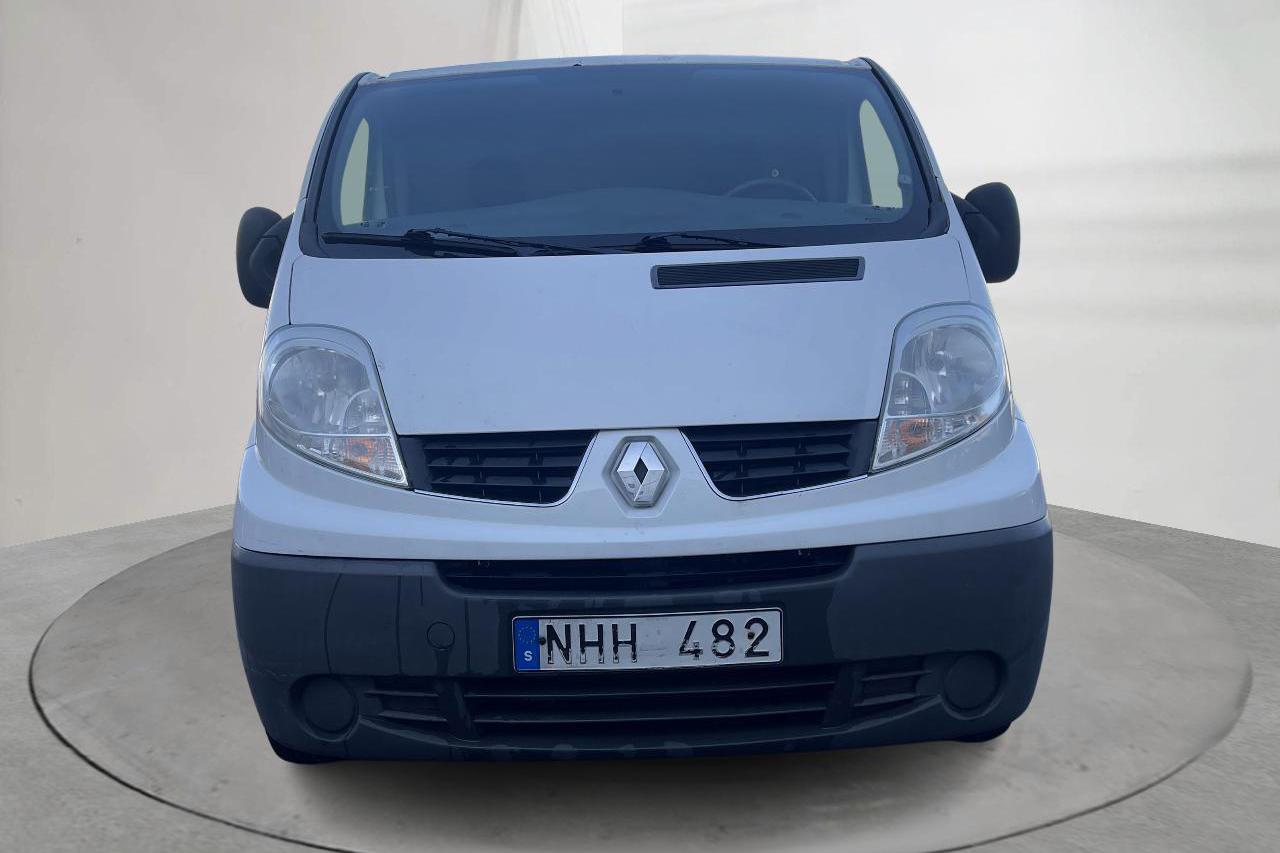 Renault Trafic 2.0 dCi Skåp/Buss (115hk) - 144 990 km - Automatyczna - biały - 2013