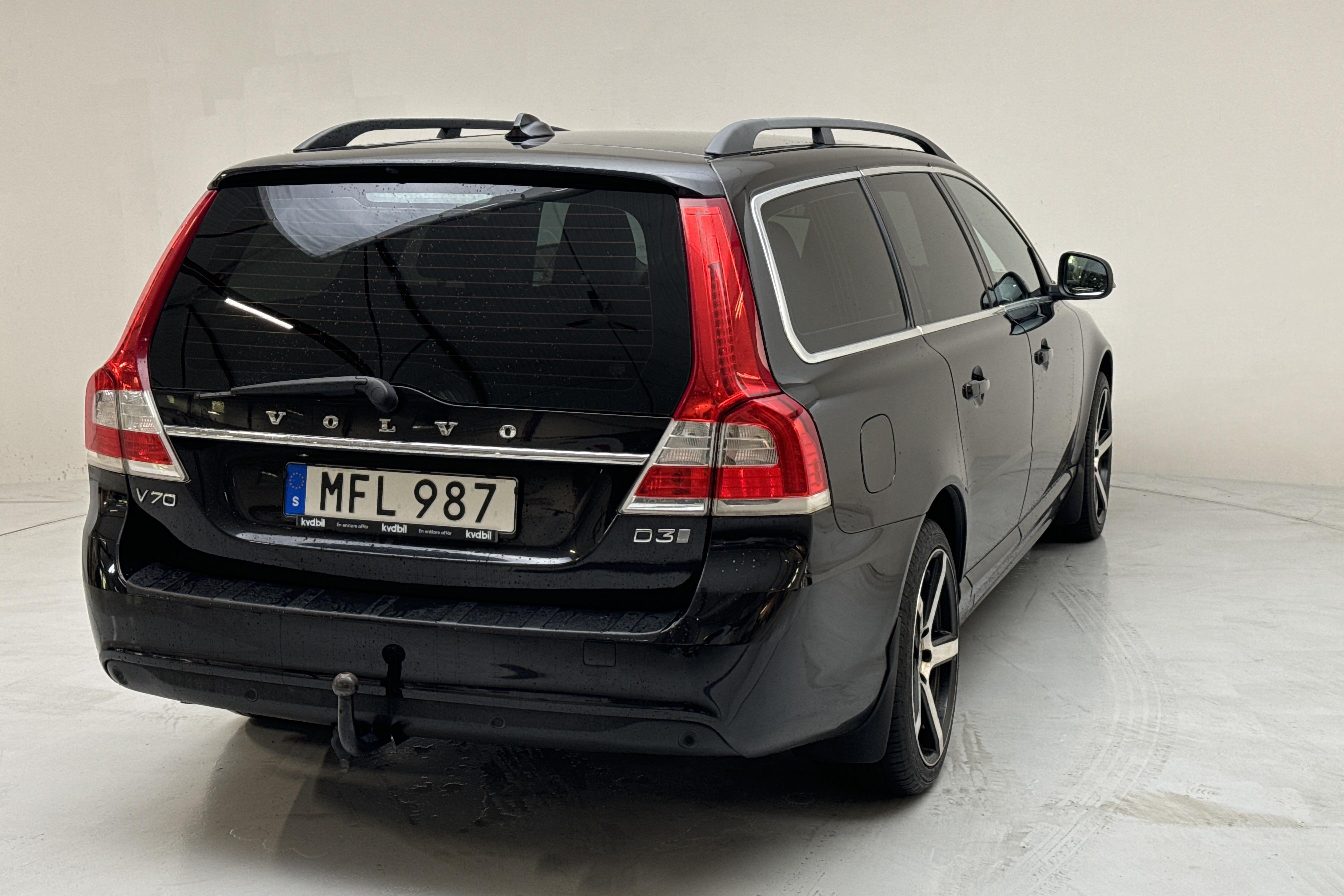 Volvo V70 II D3 (150hk) - 195 600 km - Automatic - black - 2016