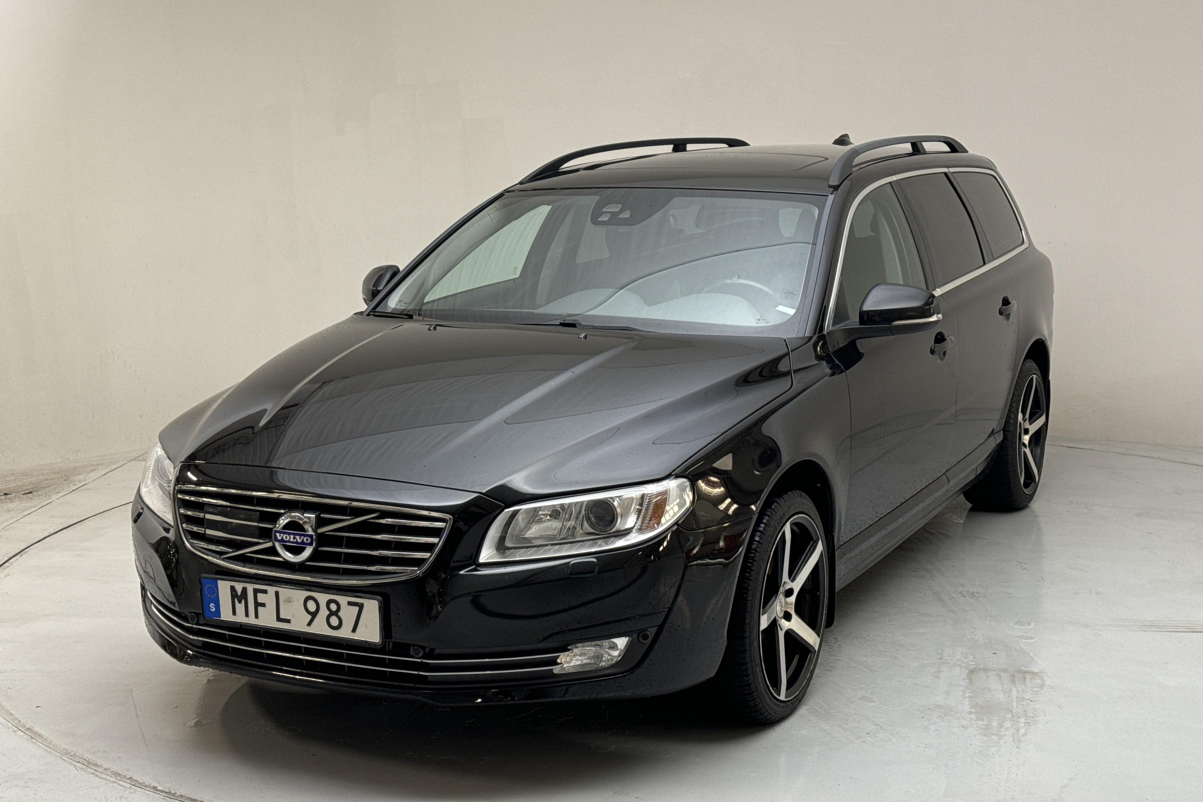 Volvo V70 II D3 (150hk) - 195 600 km - Automatyczna - czarny - 2016