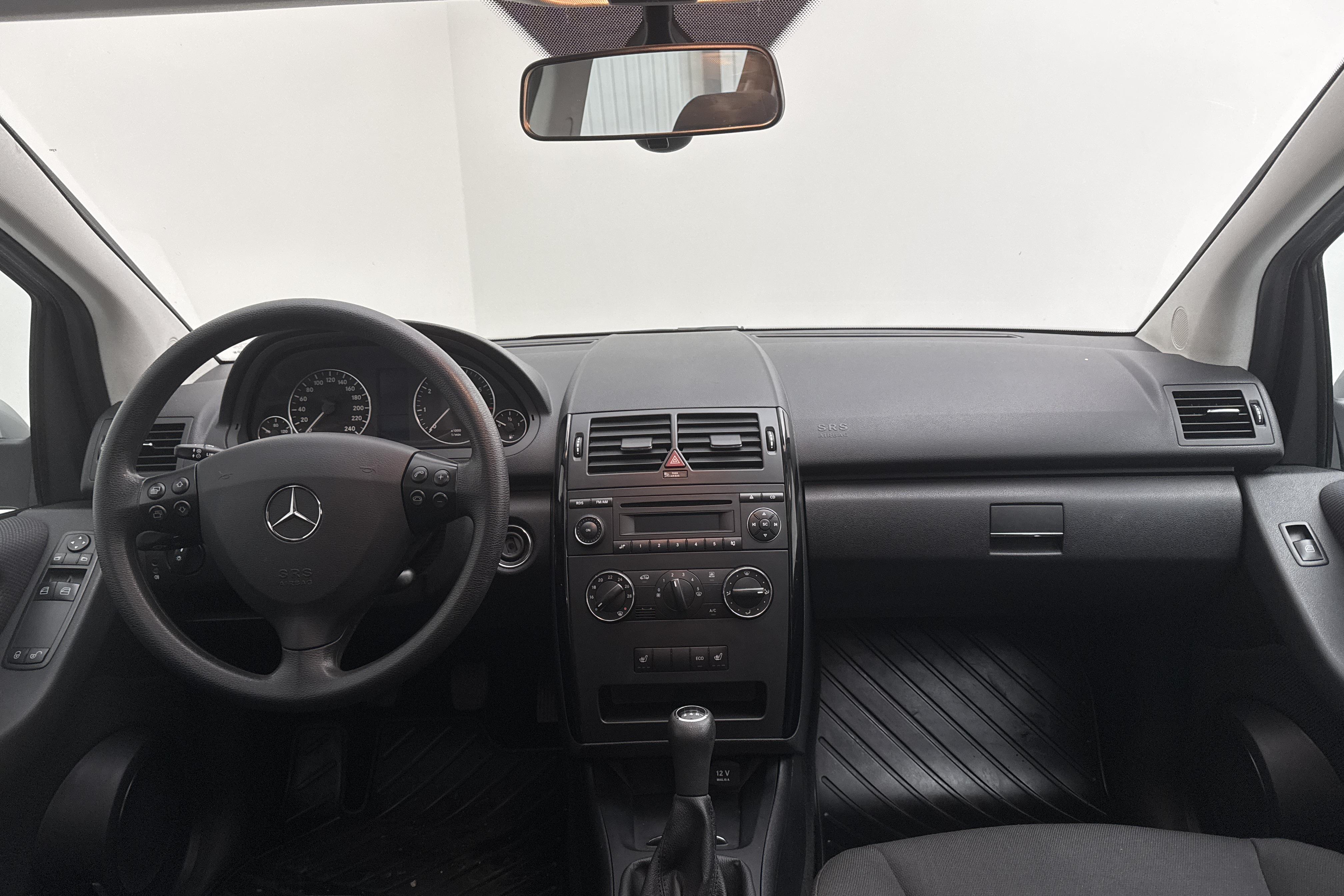 Mercedes A 160 BlueEfficiency 5dr W169 (95hk) - 63 750 km - Käsitsi - hõbe - 2010