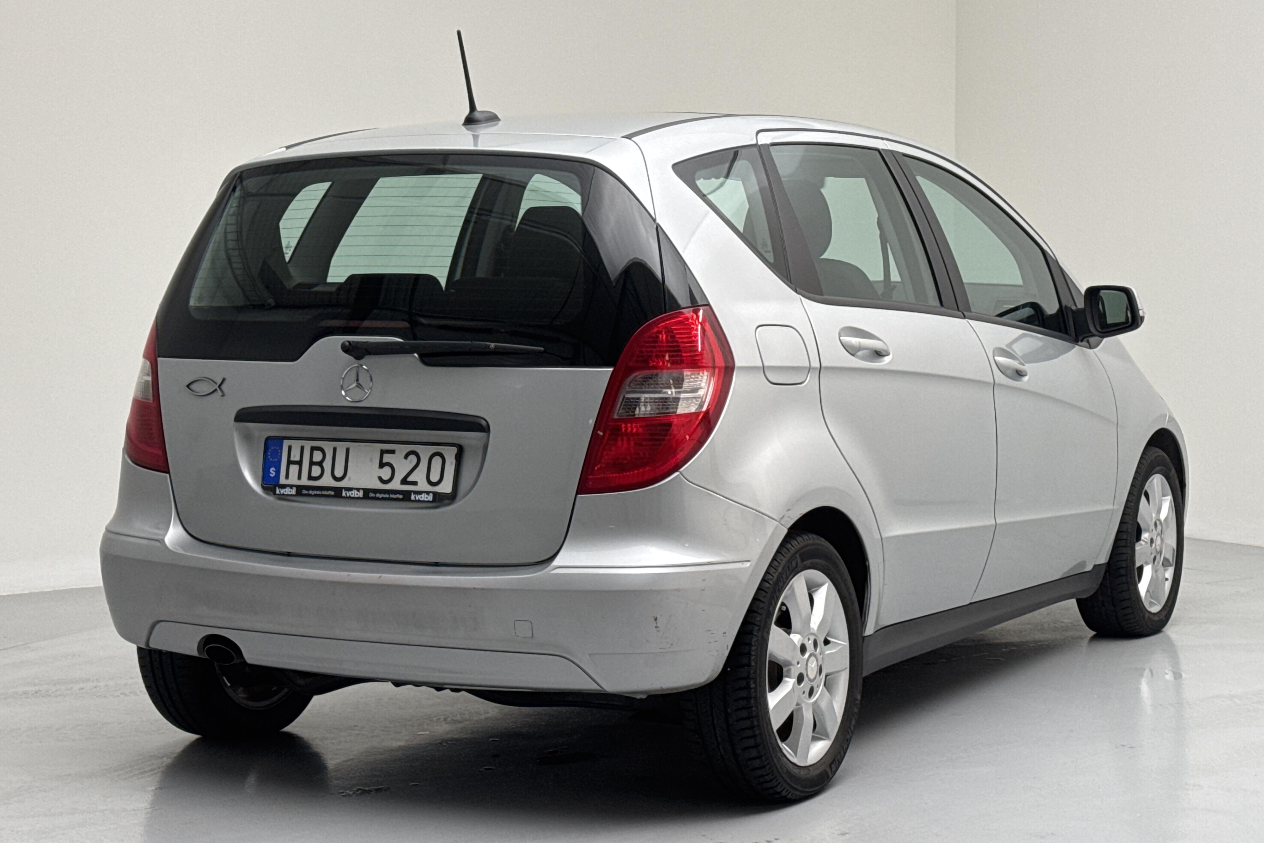 Mercedes A 160 BlueEfficiency 5dr W169 (95hk) - 63 750 km - Manual - silver - 2010