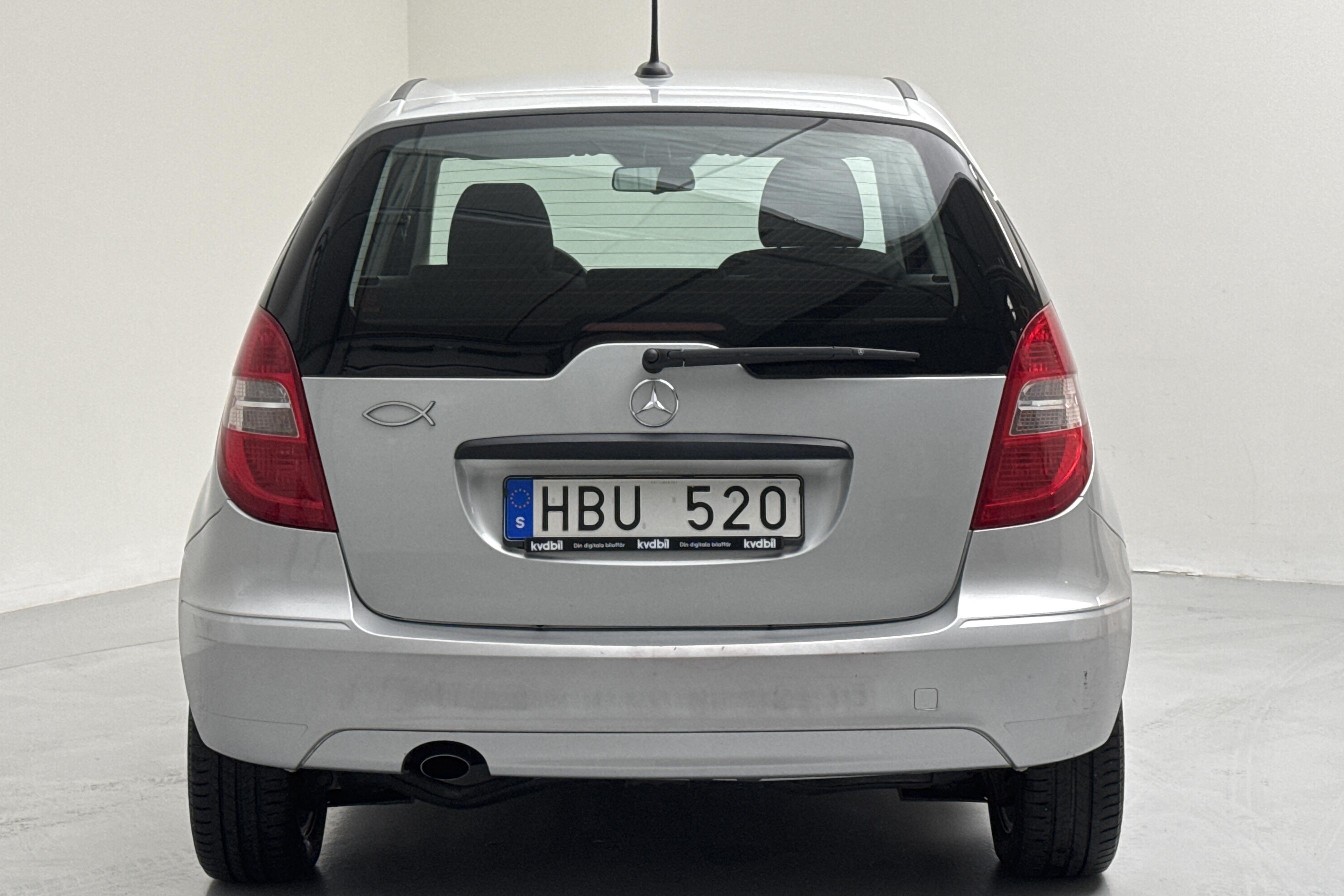 Mercedes A 160 BlueEfficiency 5dr W169 (95hk) - 63 750 km - Manualna - srebro - 2010