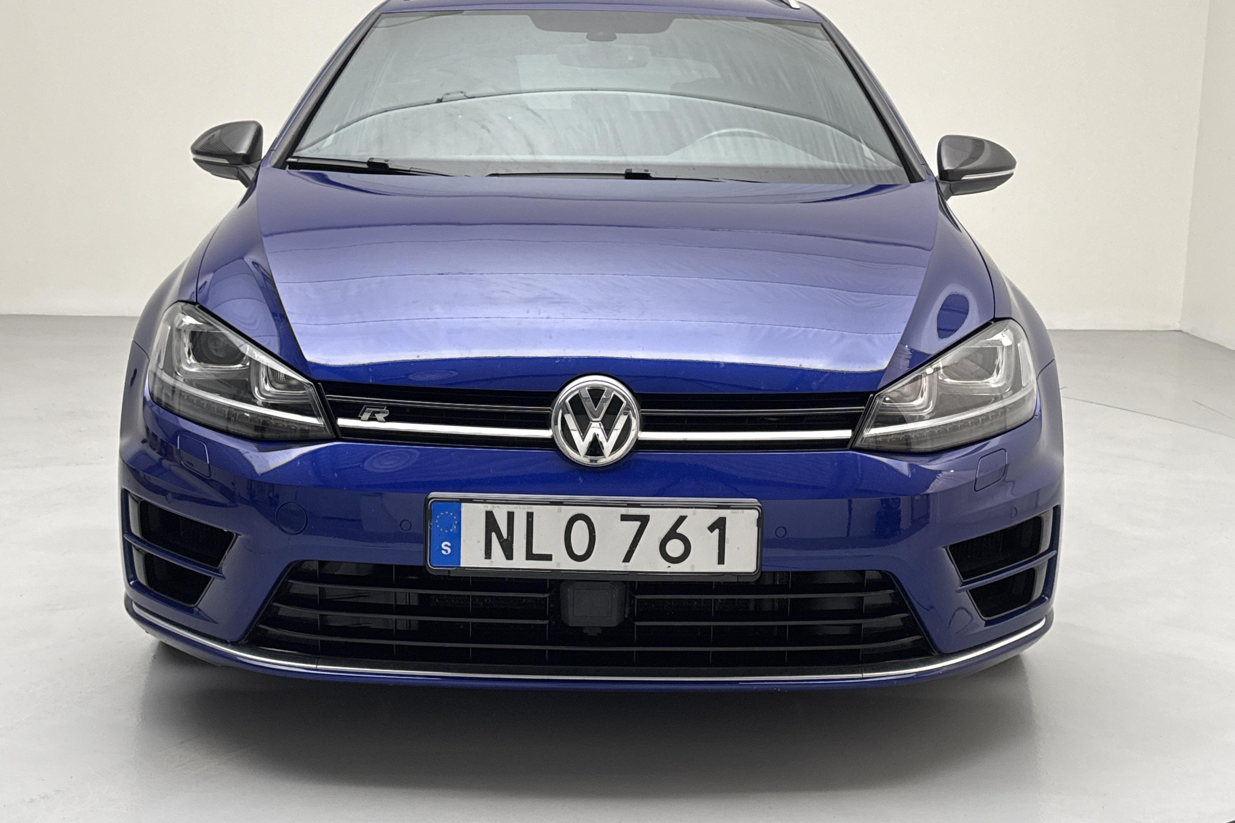 VW Golf VII 2.0 TSI R Sportscombi 4Motion (300hk) - 105 520 km - Automatyczna - niebieski - 2017