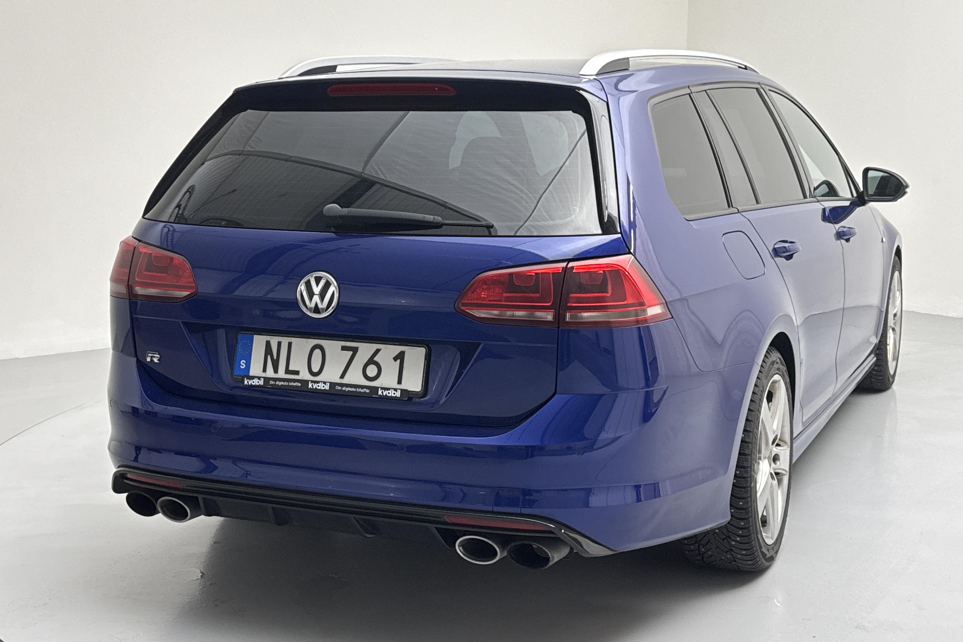 VW Golf VII 2.0 TSI R Sportscombi 4Motion (300hk) - 105 520 km - Automatic - blue - 2017