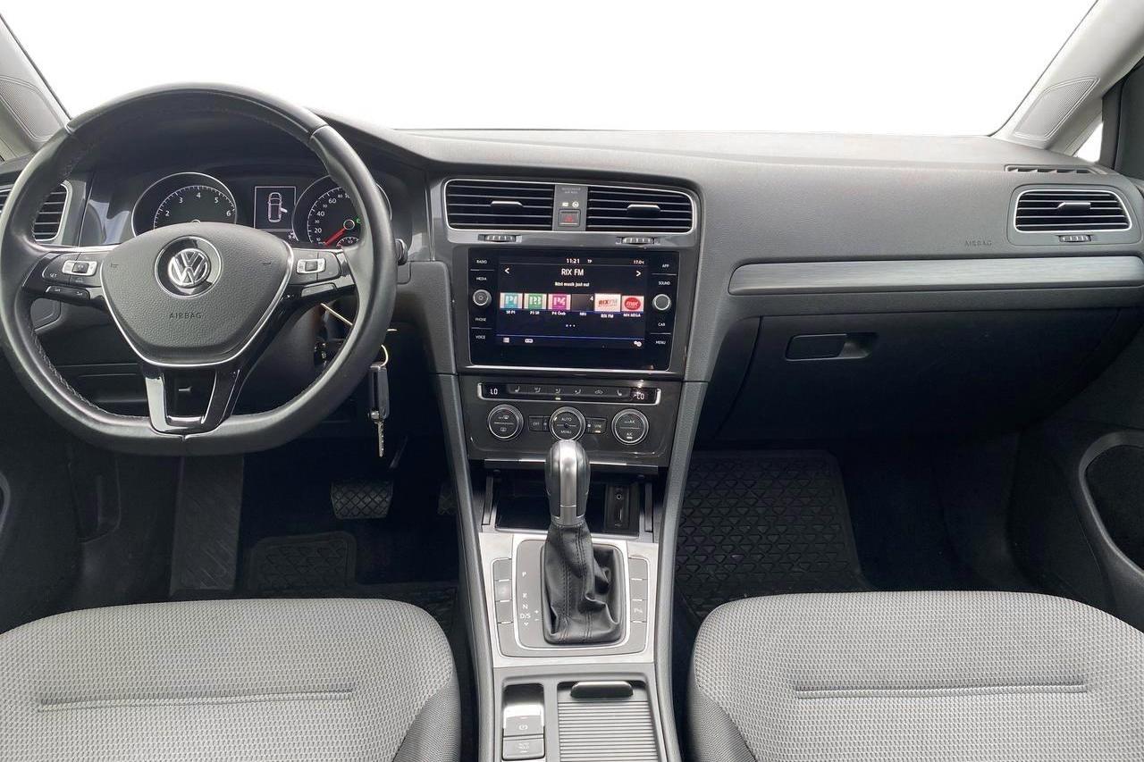 VW Golf VII 1.0 TSI Sportscombi (110hk) - 153 810 km - Automatyczna - czarny - 2018