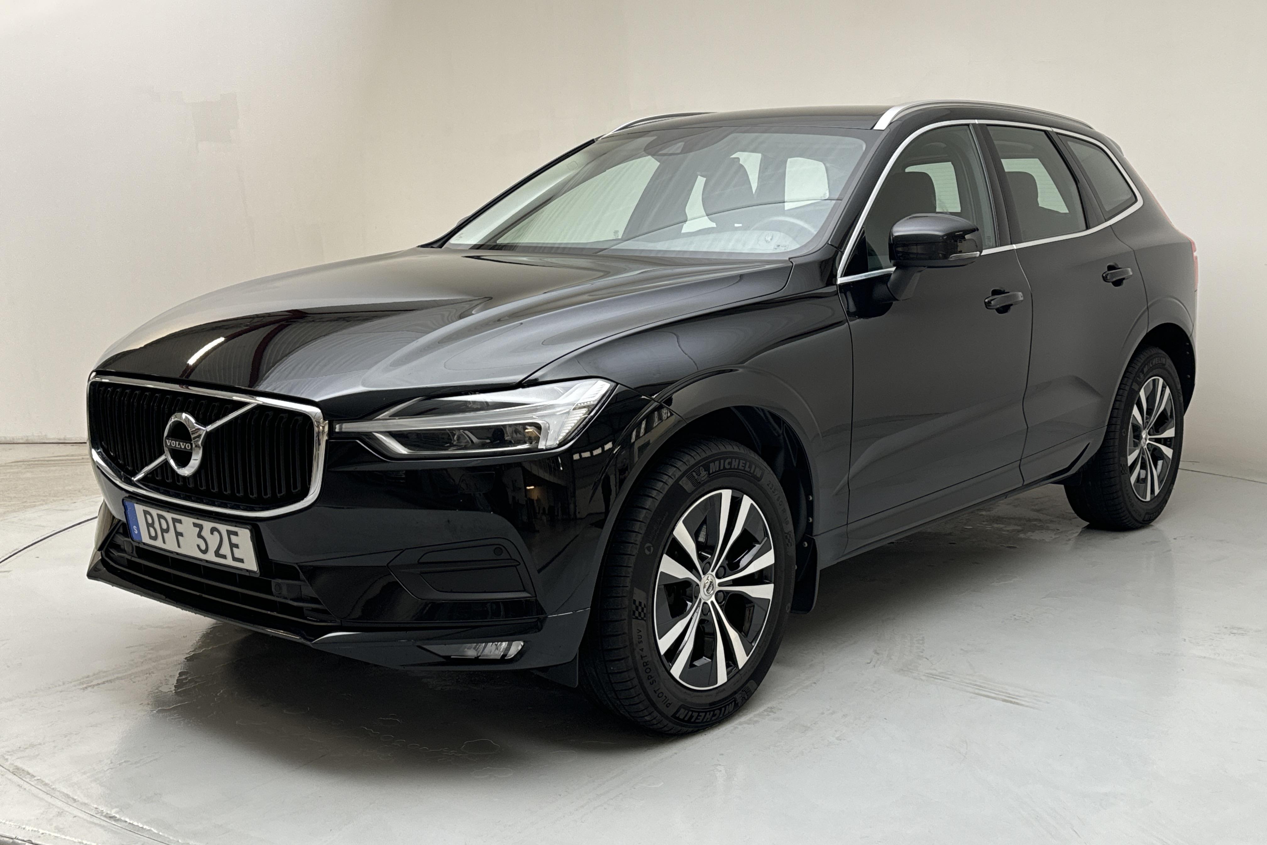 Volvo XC60 B5 AWD Mildhybrid, Bensin (250hk) - 102 580 km - Automaatne - must - 2021