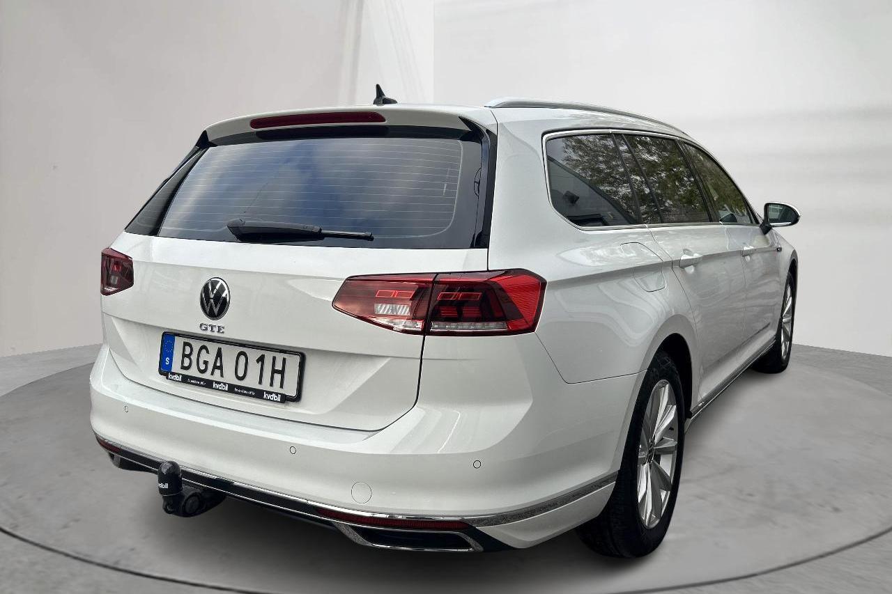 VW Passat 1.4 GTE Sportscombi (218hk) - 127 690 km - Automatic - white - 2021