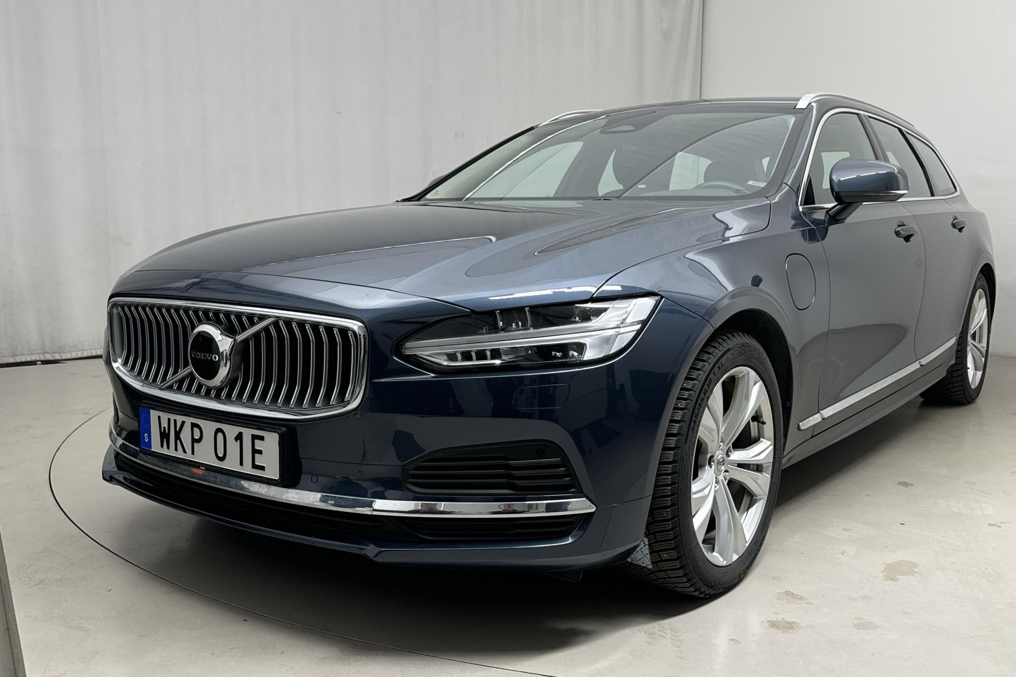 Volvo V90 T6 AWD Twin Engine (340hk) - 6 344 mil - Automat - Dark Blue - 2022