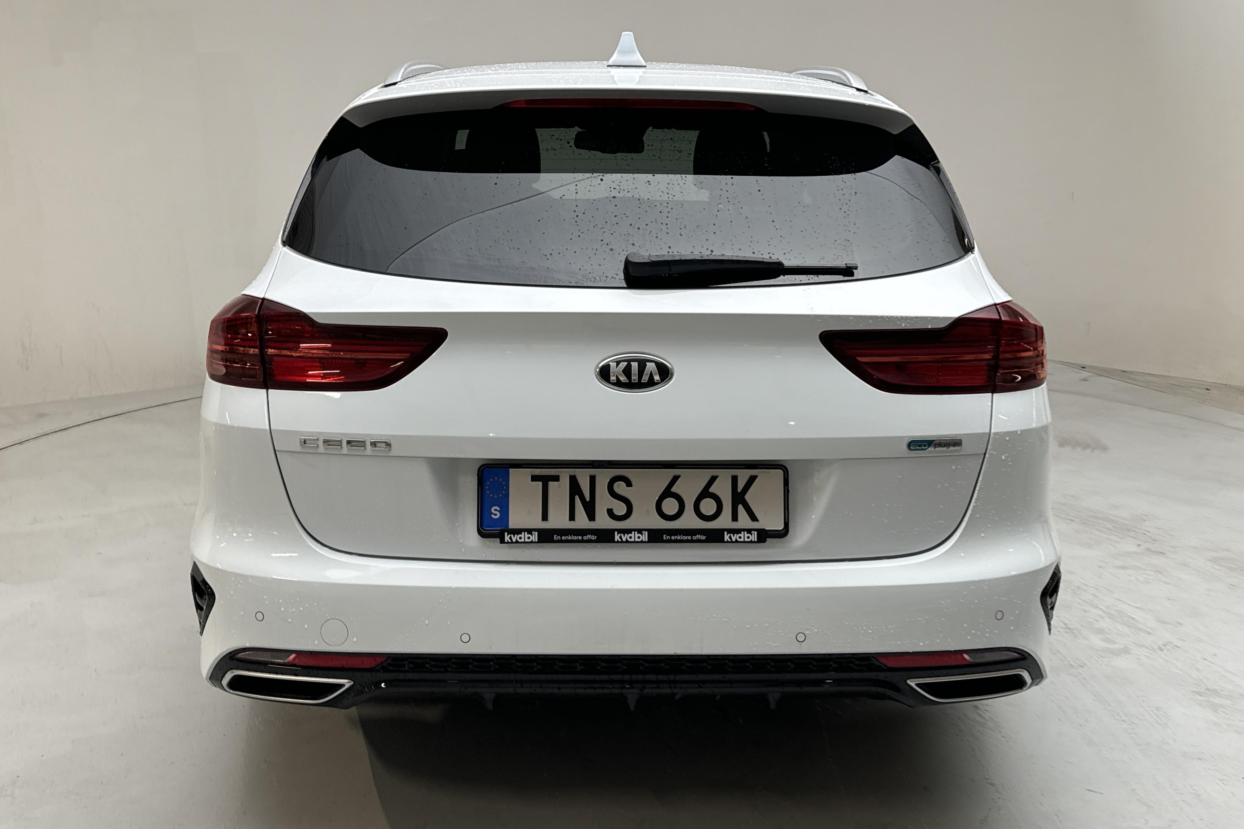 KIA Ceed 1.6 Plug-in Hybrid SW (141hk) - 2 650 mil - Automat - vit - 2021