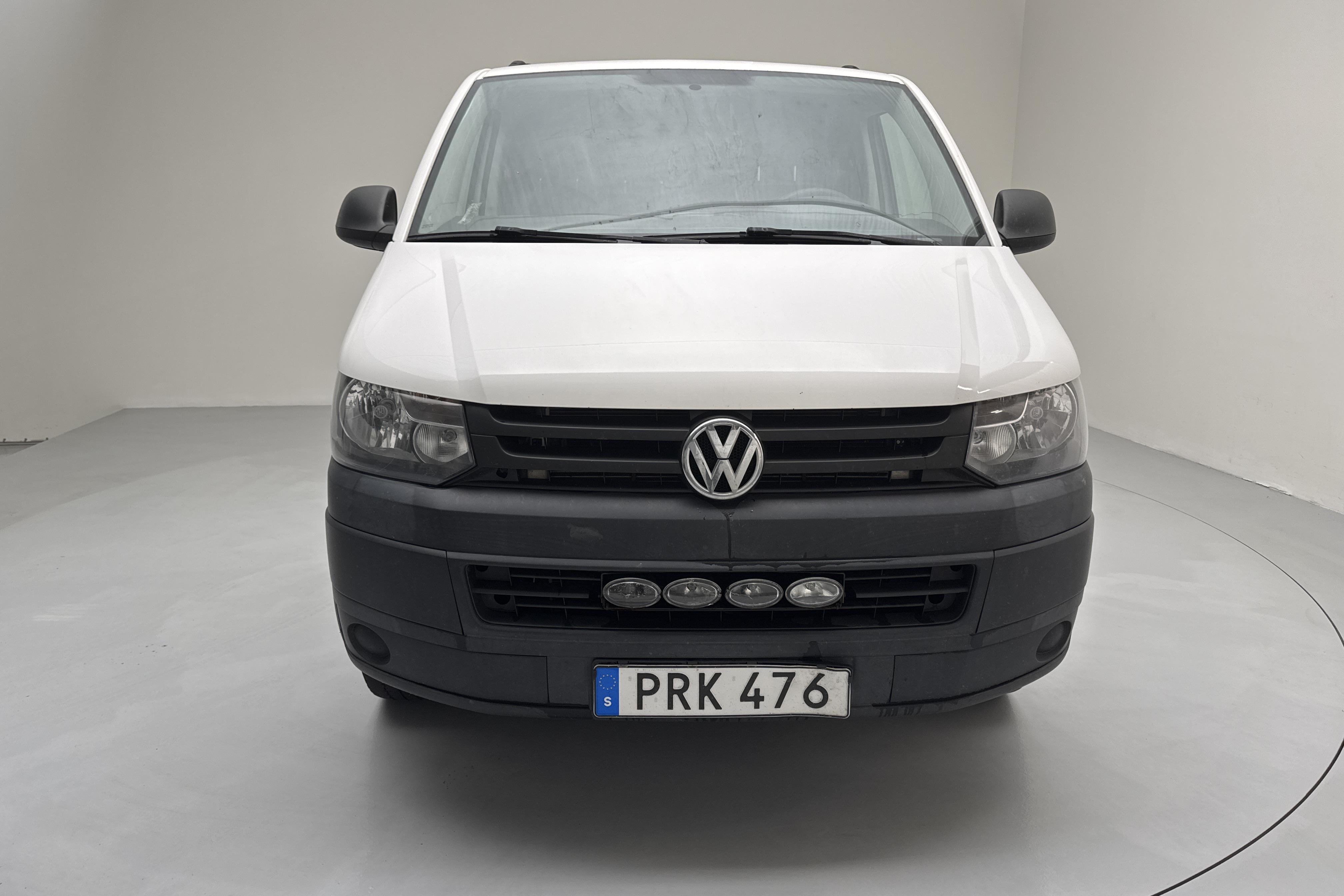 VW Transporter T5 2.0 TDI (102hk) - 23 003 mil - Manuell - vit - 2014