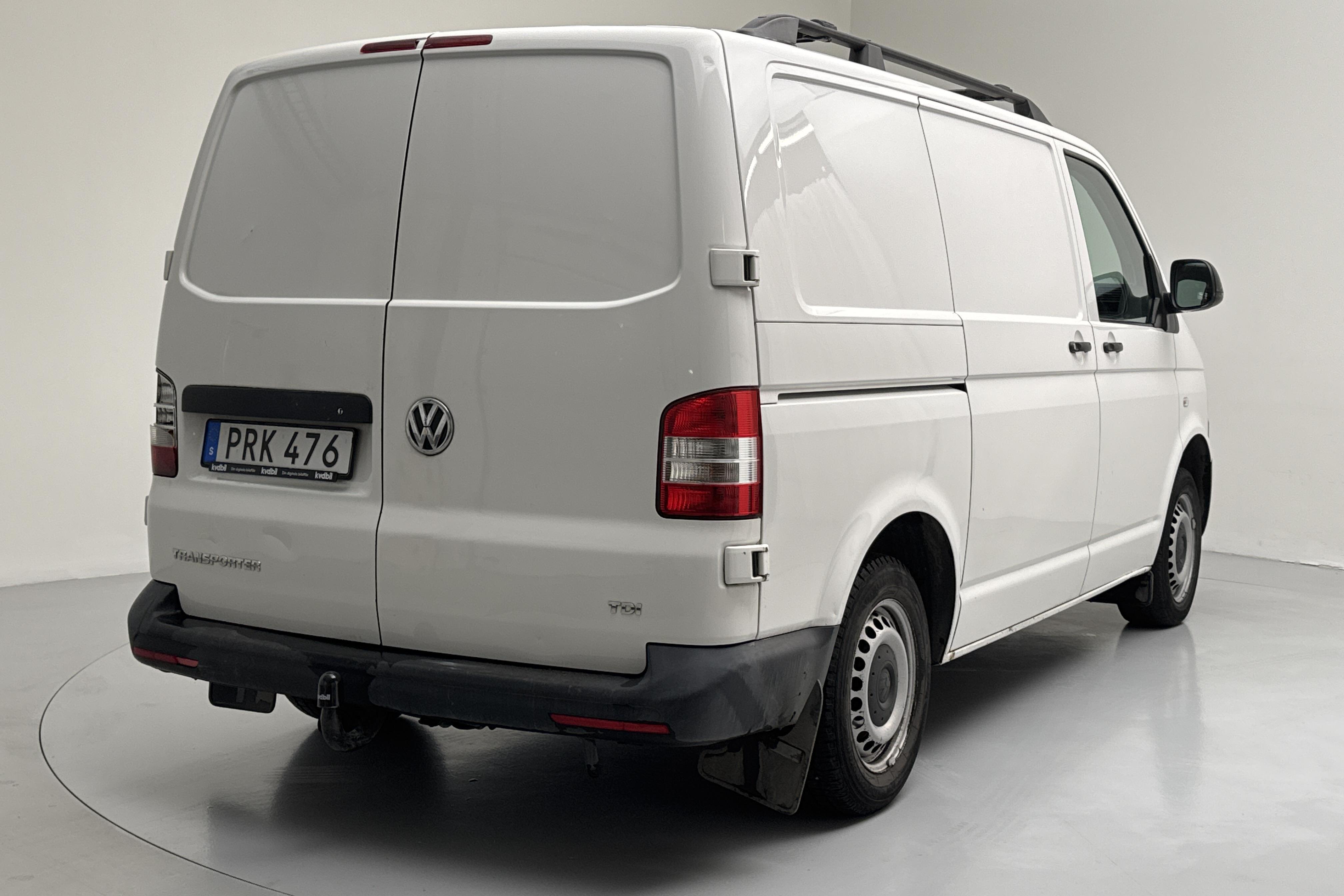 VW Transporter T5 2.0 TDI (102hk) - 23 003 mil - Manuell - vit - 2014