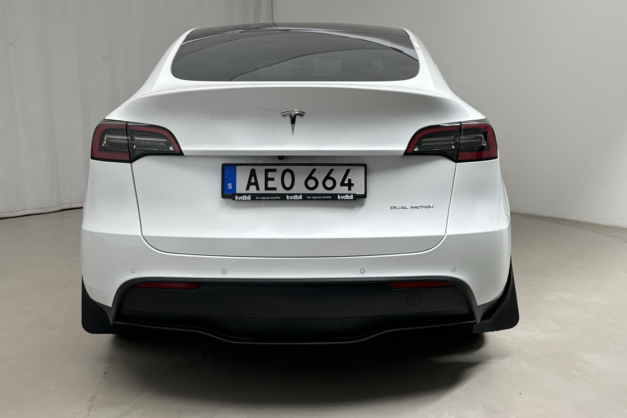 Tesla Model Y Long Range Dual Motor AWD - 39 120 km - Automaatne - valge - 2022