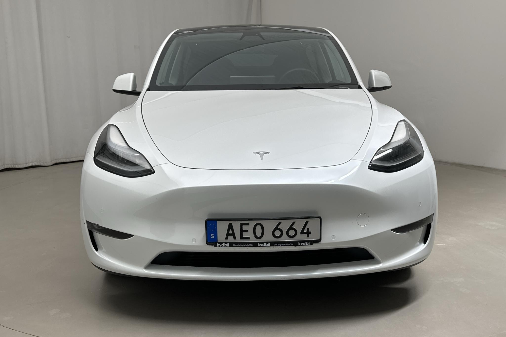 Tesla Model Y Long Range Dual Motor AWD - 39 120 km - Automaattinen - valkoinen - 2022