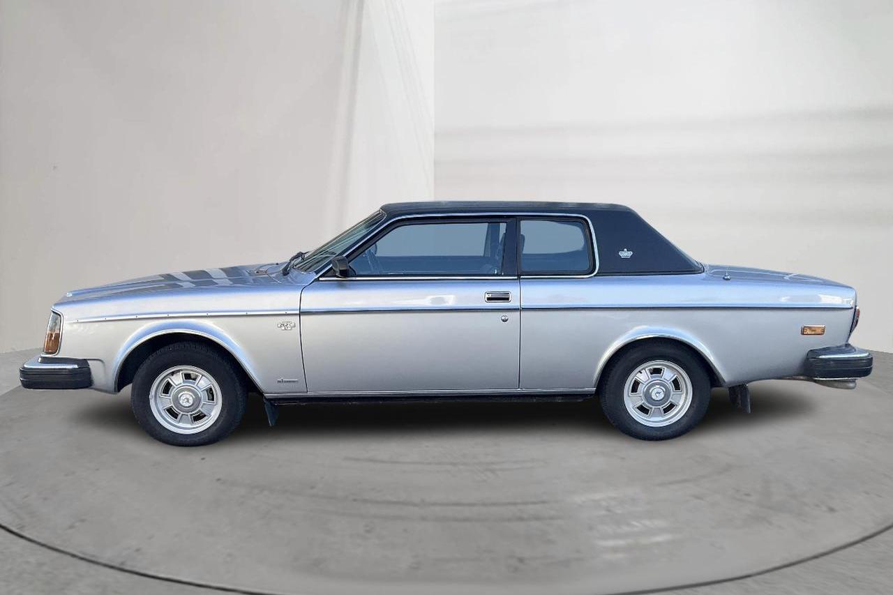 Volvo 262 C 2.7 (140hK) - 167 130 km - Automaattinen - Light Grey - 1978