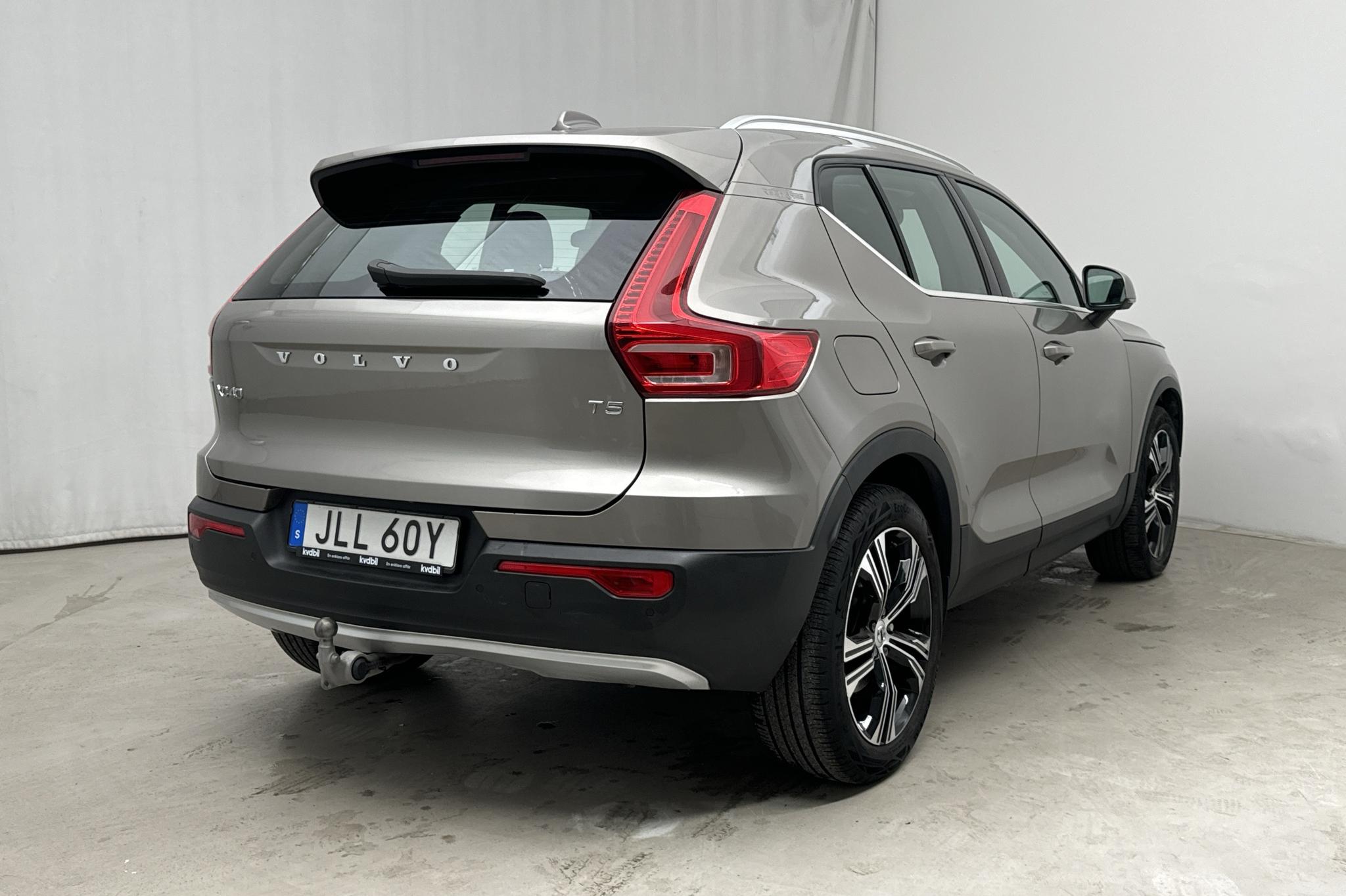 Volvo XC40 T5 2WD Twin Engine (262hk) - 64 030 km - Automatyczna - szary - 2021