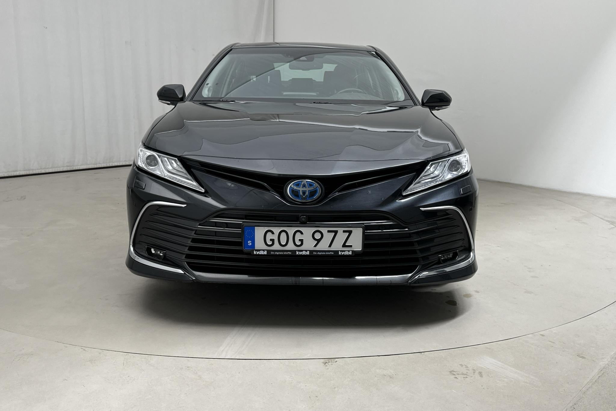 Toyota Camry 2.5 Hybrid (218hk) - 122 010 km - Automaattinen - musta - 2022