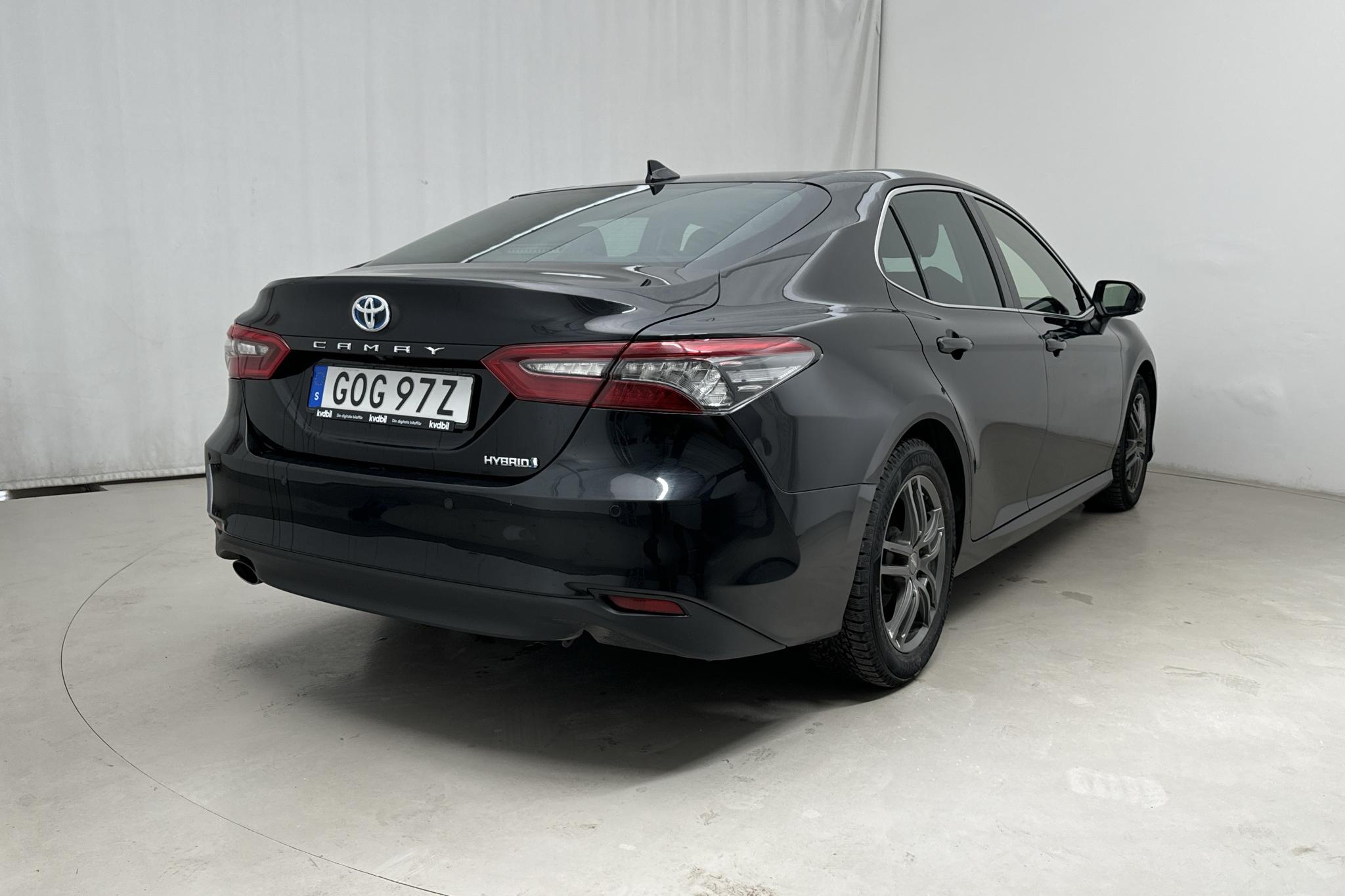 Toyota Camry 2.5 Hybrid (218hk) - 122 010 km - Automaattinen - musta - 2022