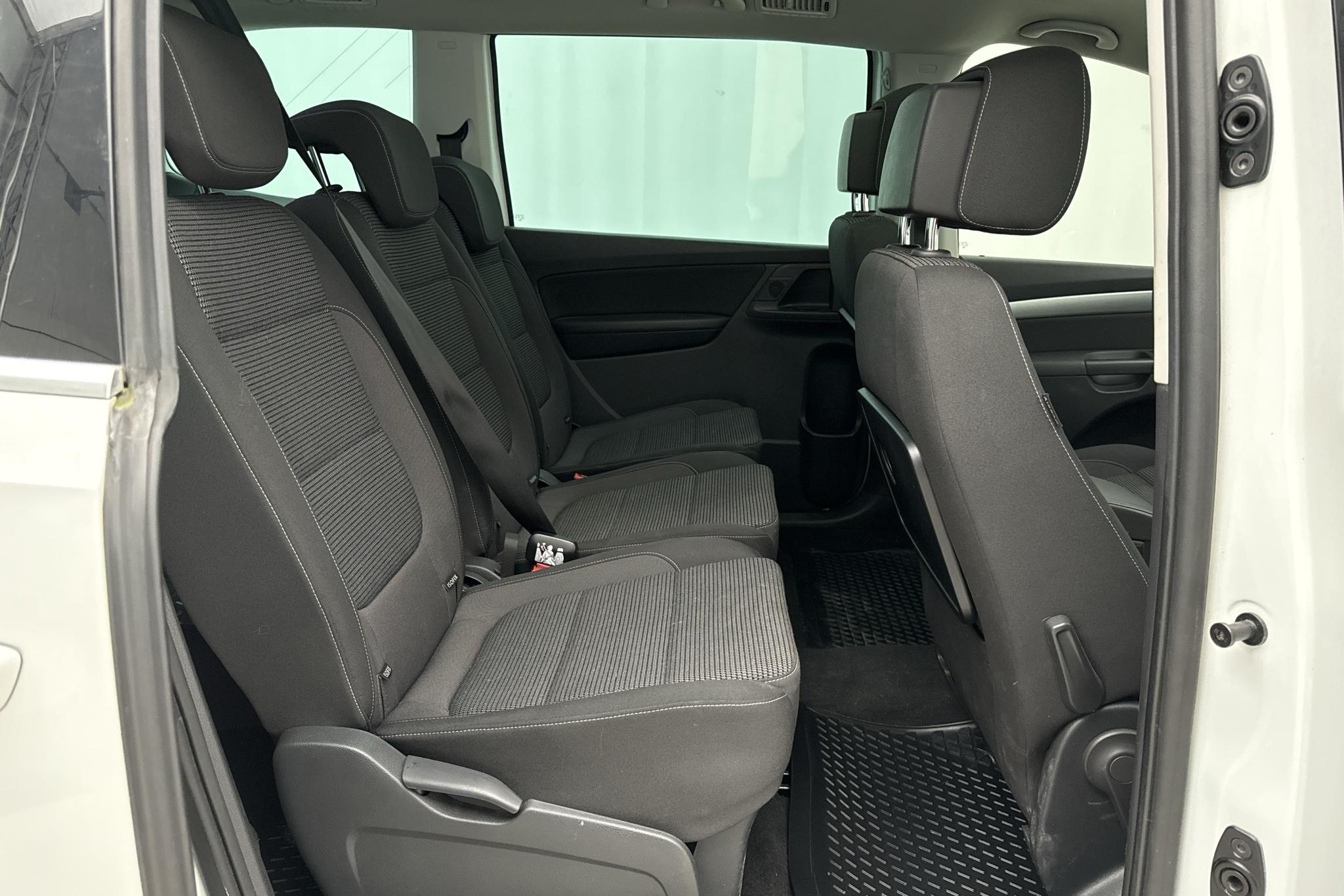 VW Sharan 2.0 TDI (150hk) - 94 610 km - Automatyczna - biały - 2019