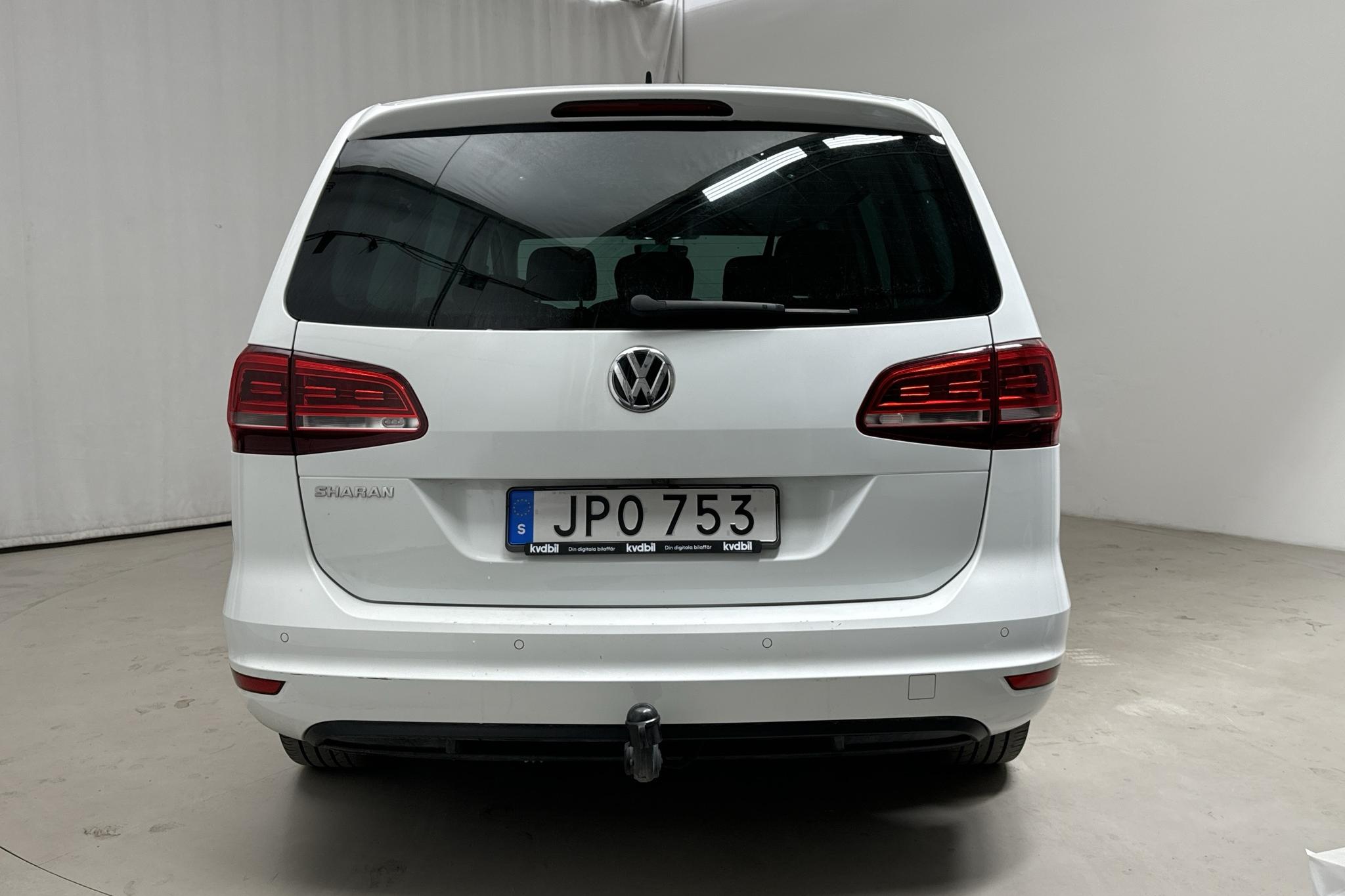 VW Sharan 2.0 TDI (150hk) - 94 610 km - Automaattinen - valkoinen - 2019