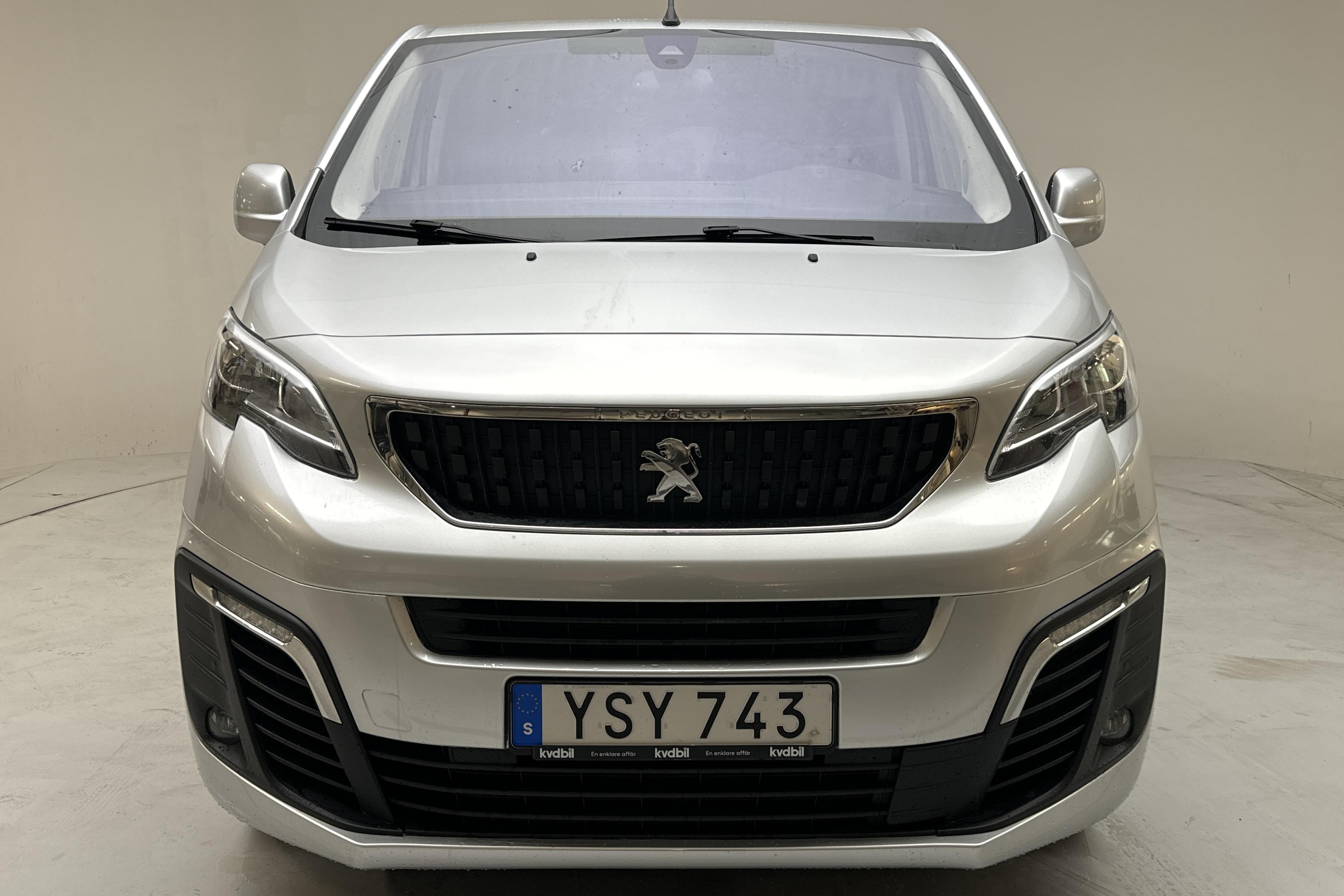 Peugeot Traveller BlueHDi (115hk) - 86 380 km - Manuaalinen - valkoinen - 2018