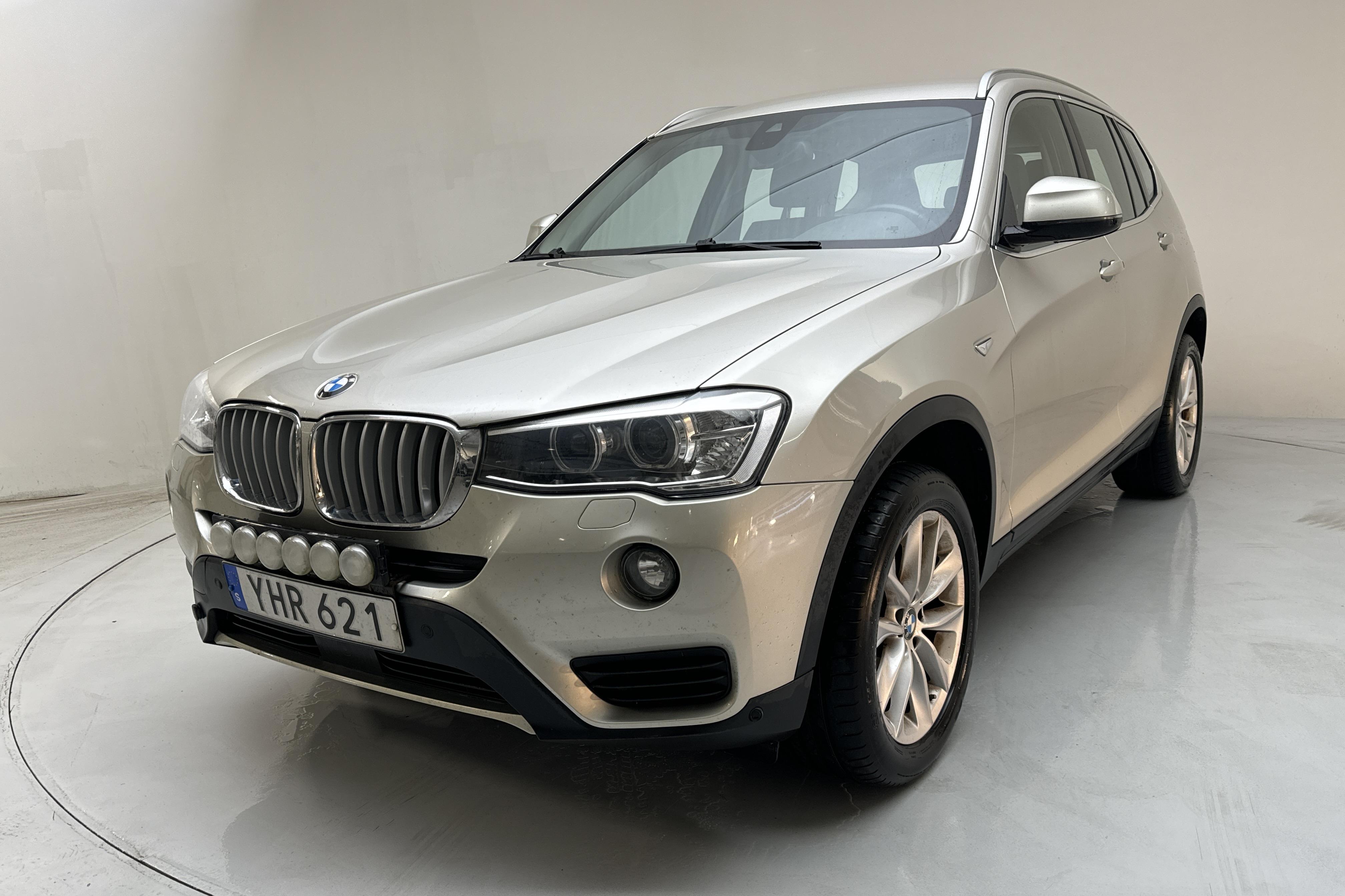 BMW X3 xDrive30d, F25 (258hk) - 183 140 km - Automaatne - Light Grey - 2017