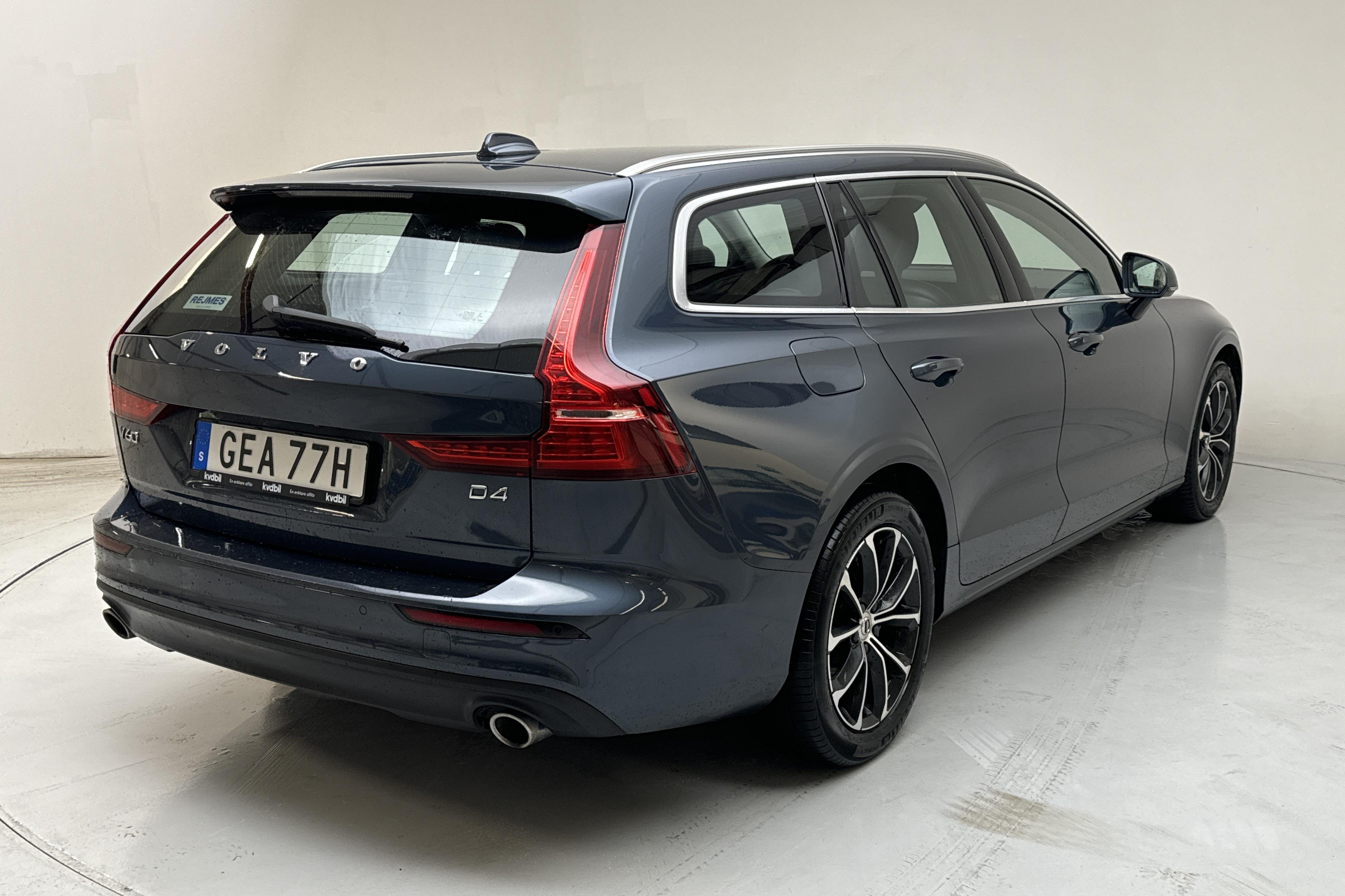 Volvo V60 D4 (190hk) - 107 060 km - Automaatne - Dark Blue - 2021