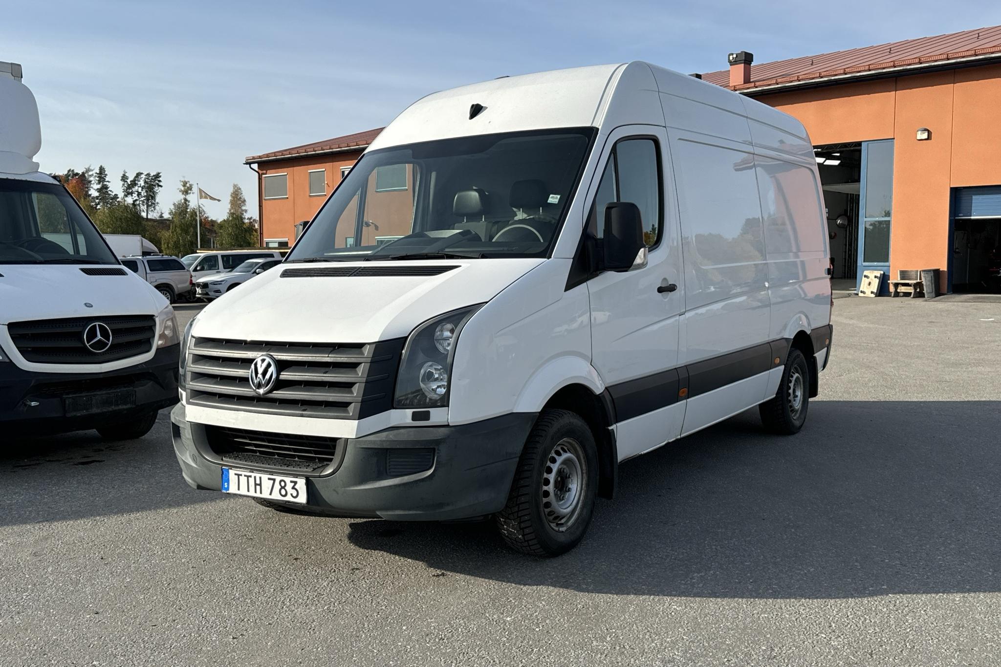 VW Crafter 35 2.0 TDI Skåp (109hk) - 105 650 km - Käsitsi - valge - 2015