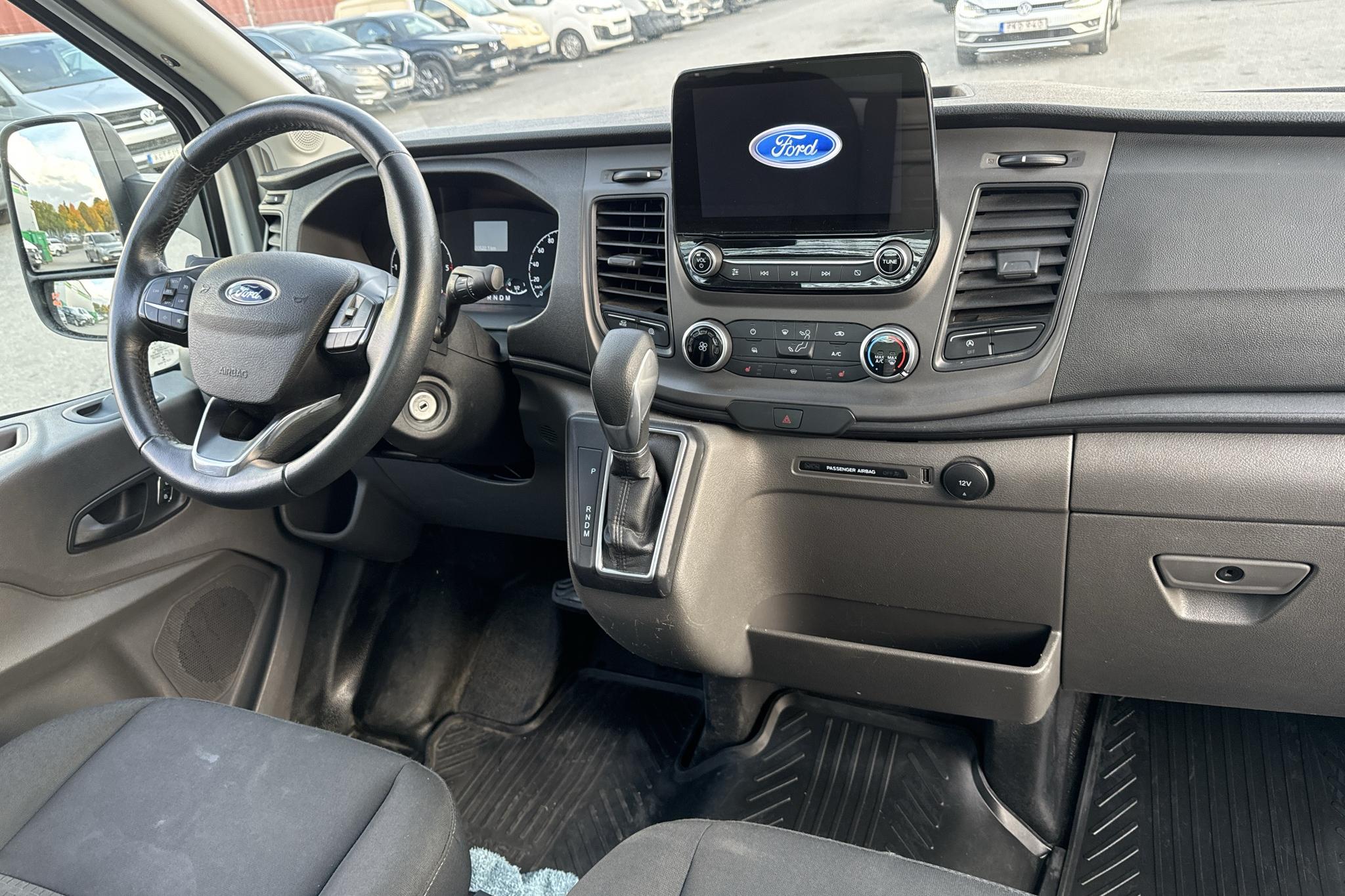 Ford Transit 350 2.0 2WD Pickup/Chassi (170hk) - 20 520 km - Automatyczna - biały - 2022