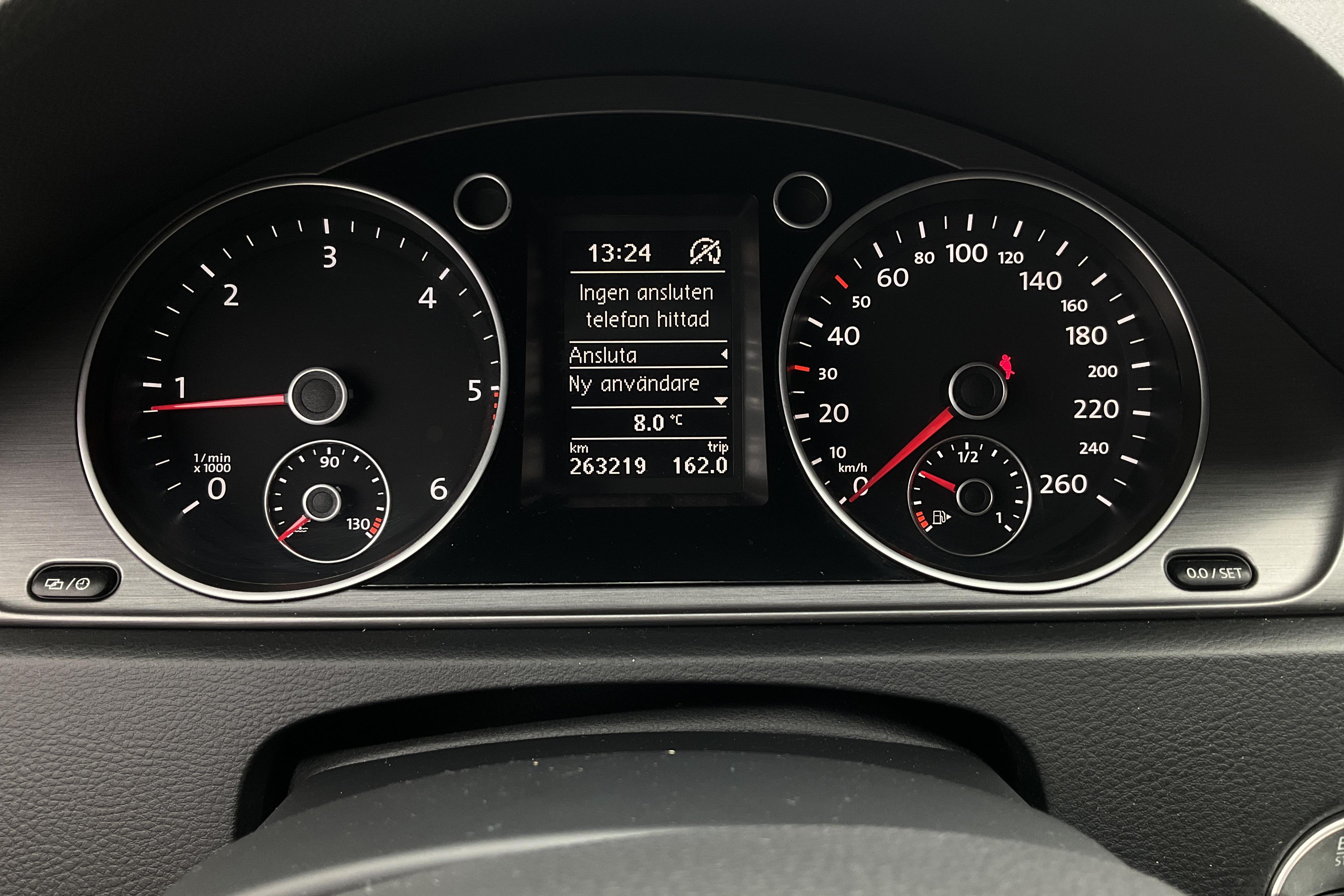 VW Passat 2.0 TDI BlueMotion Technology Variant (170hk) - 263 210 km - Automatyczna - Dark Grey - 2013