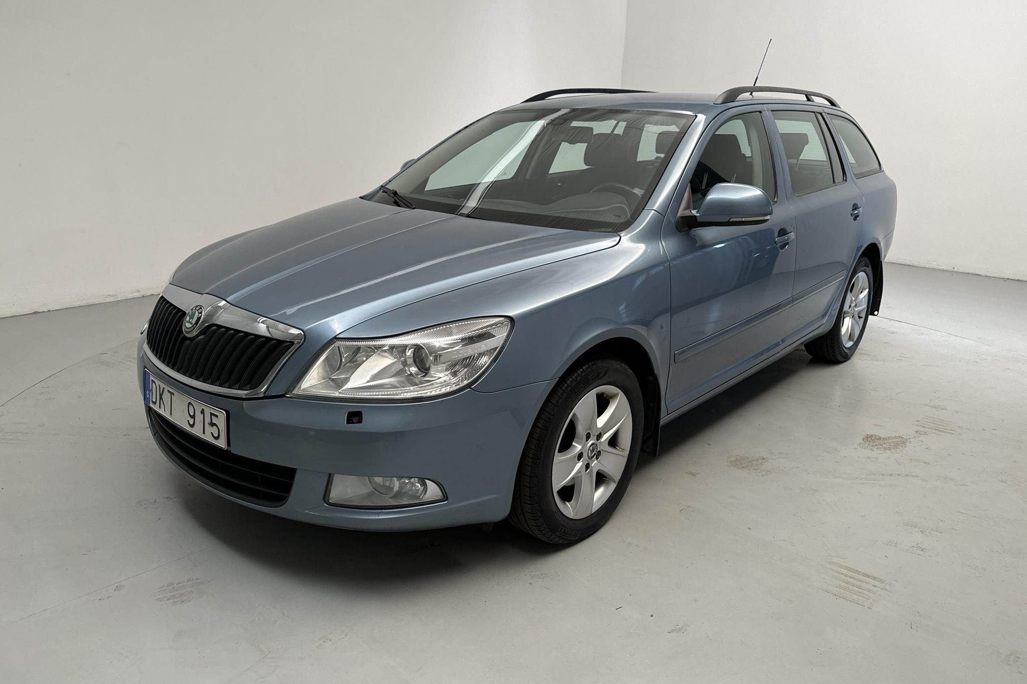 Skoda Octavia II 1.6 TDI GreenLine Kombi (105hk) - 120 370 km - Manuaalinen - 2011