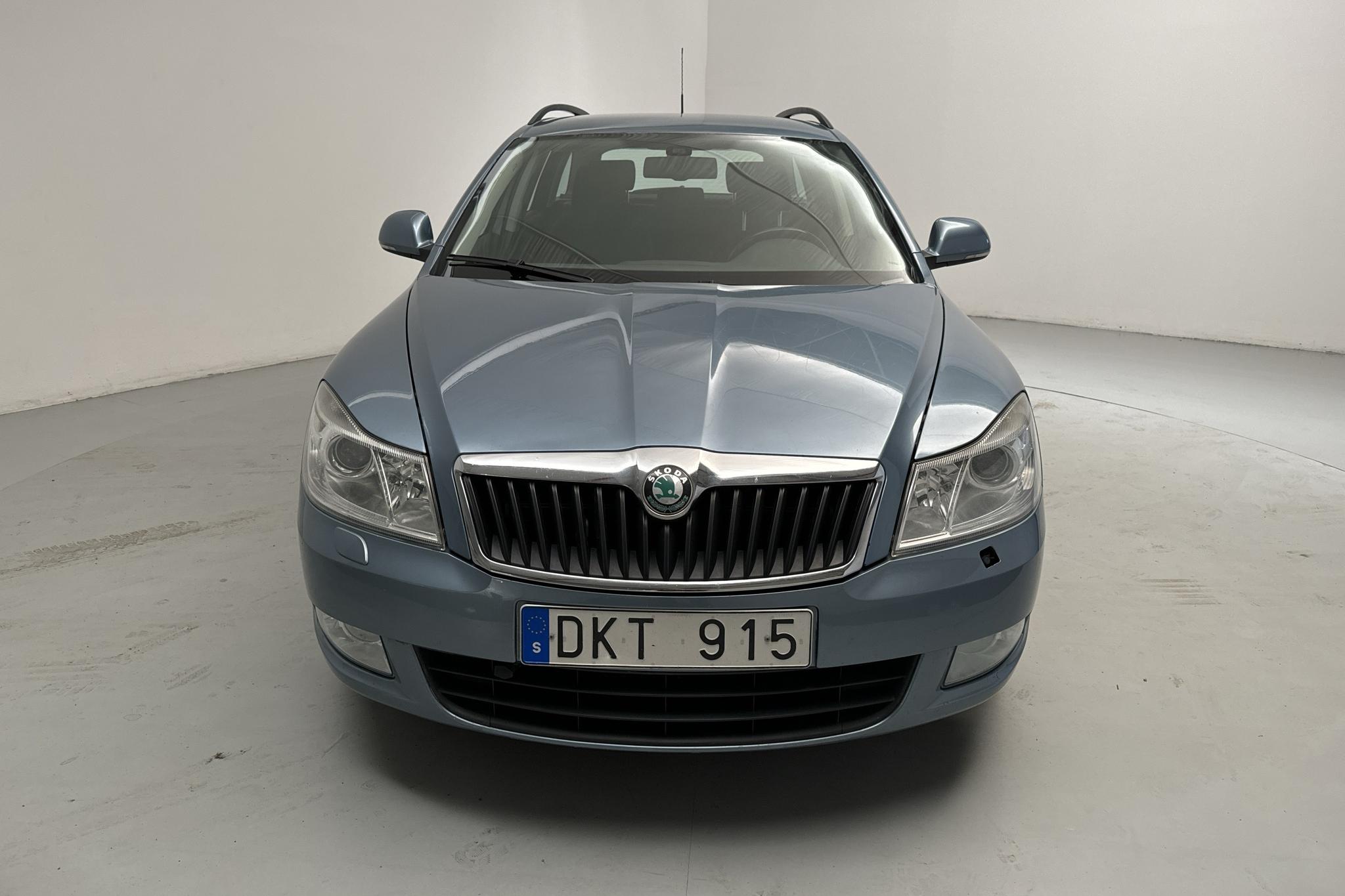 Skoda Octavia II 1.6 TDI GreenLine Kombi (105hk) - 120 370 km - Manual - 2011