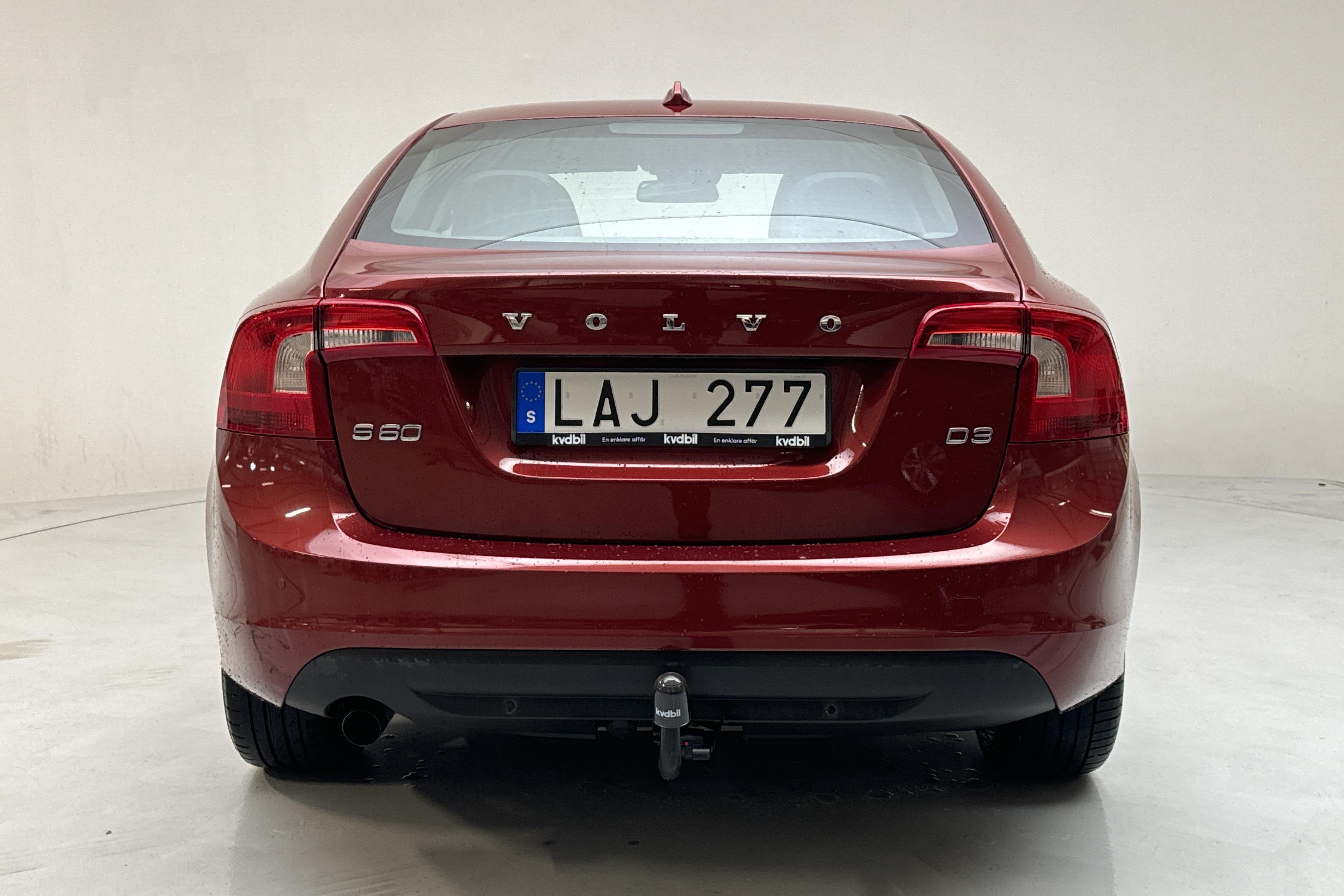 Volvo S60 D3 (163hk) - 13 174 mil - Automat - röd - 2011