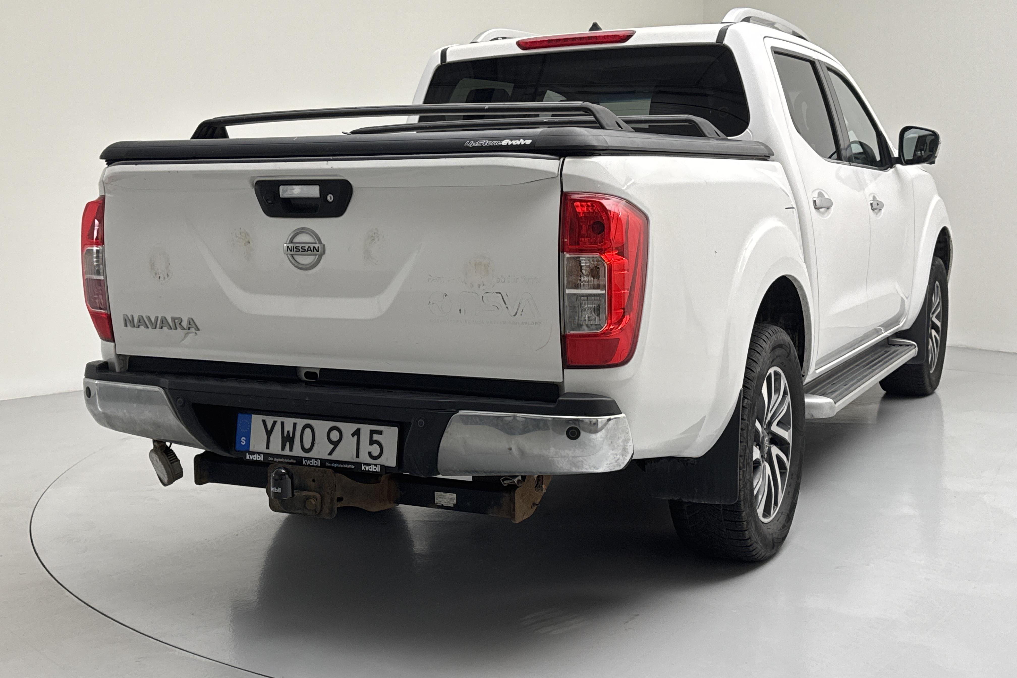 Nissan Navara 2.3 dCi 4x4 (190hk) - 118 230 km - Automatyczna - biały - 2017