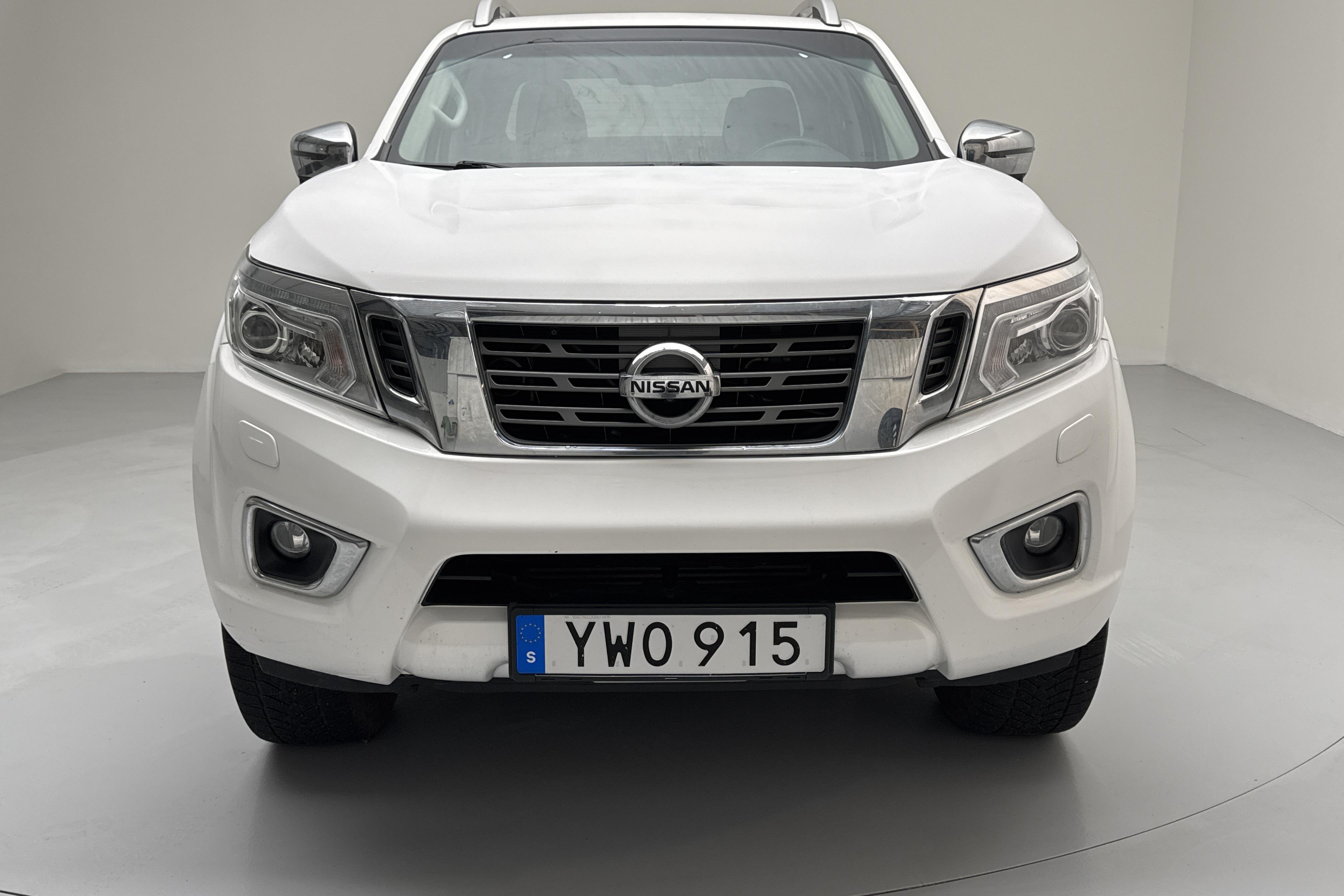 Nissan Navara 2.3 dCi 4x4 (190hk) - 118 230 km - Automatyczna - biały - 2017