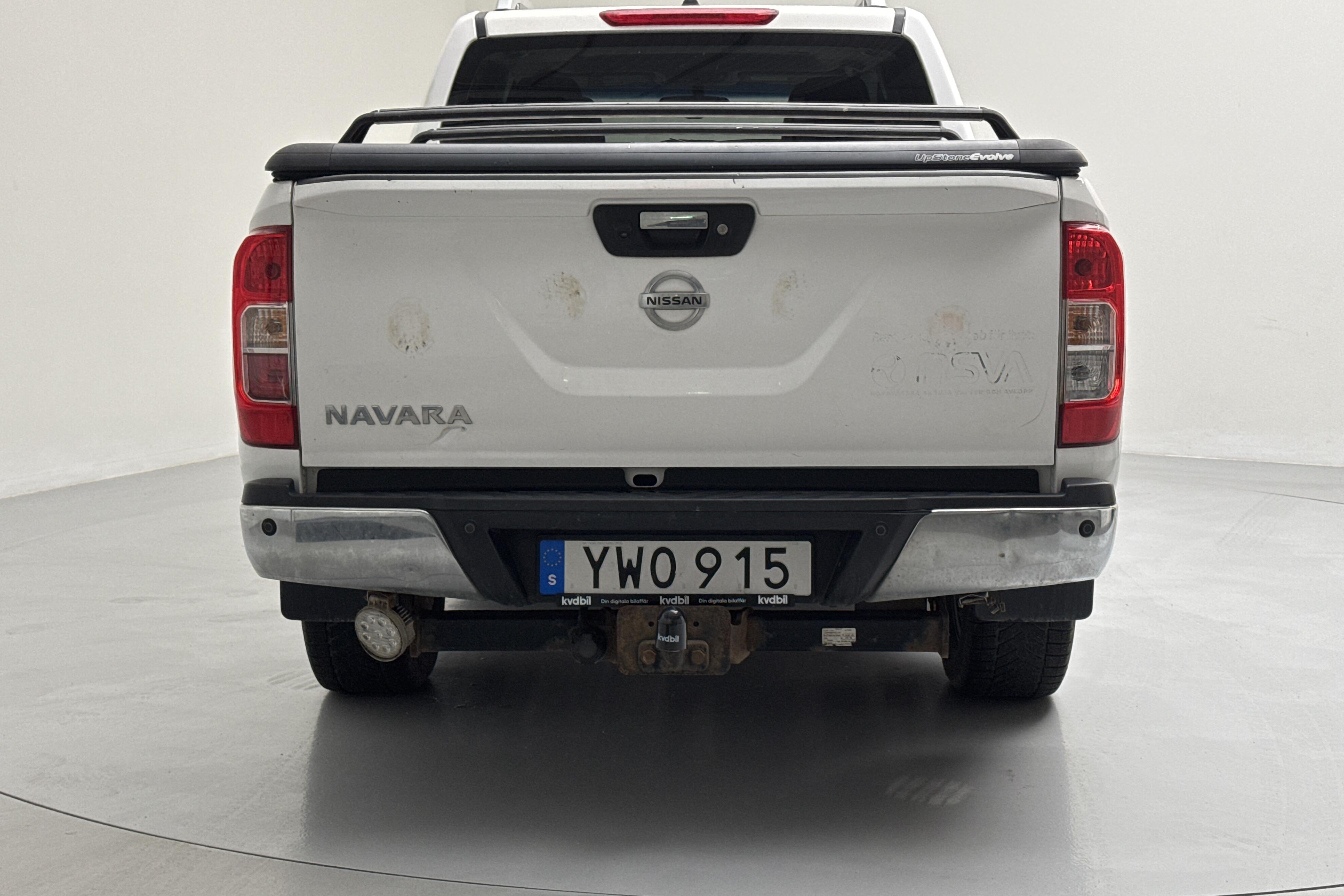 Nissan Navara 2.3 dCi 4x4 (190hk) - 118 230 km - Automatyczna - biały - 2017