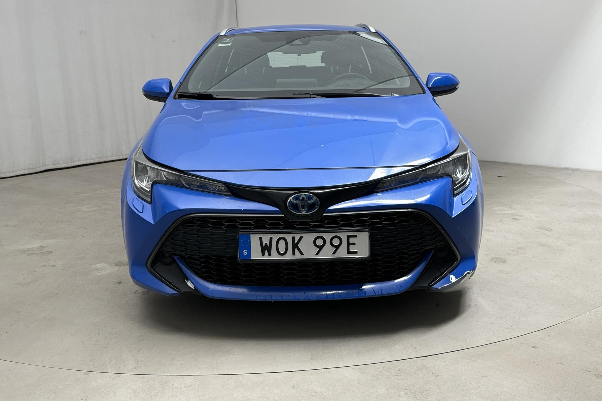 Toyota Corolla 1.8 Hybrid Touring Sports (122hk) - 104 900 km - Automaattinen - valkoinen - 2022