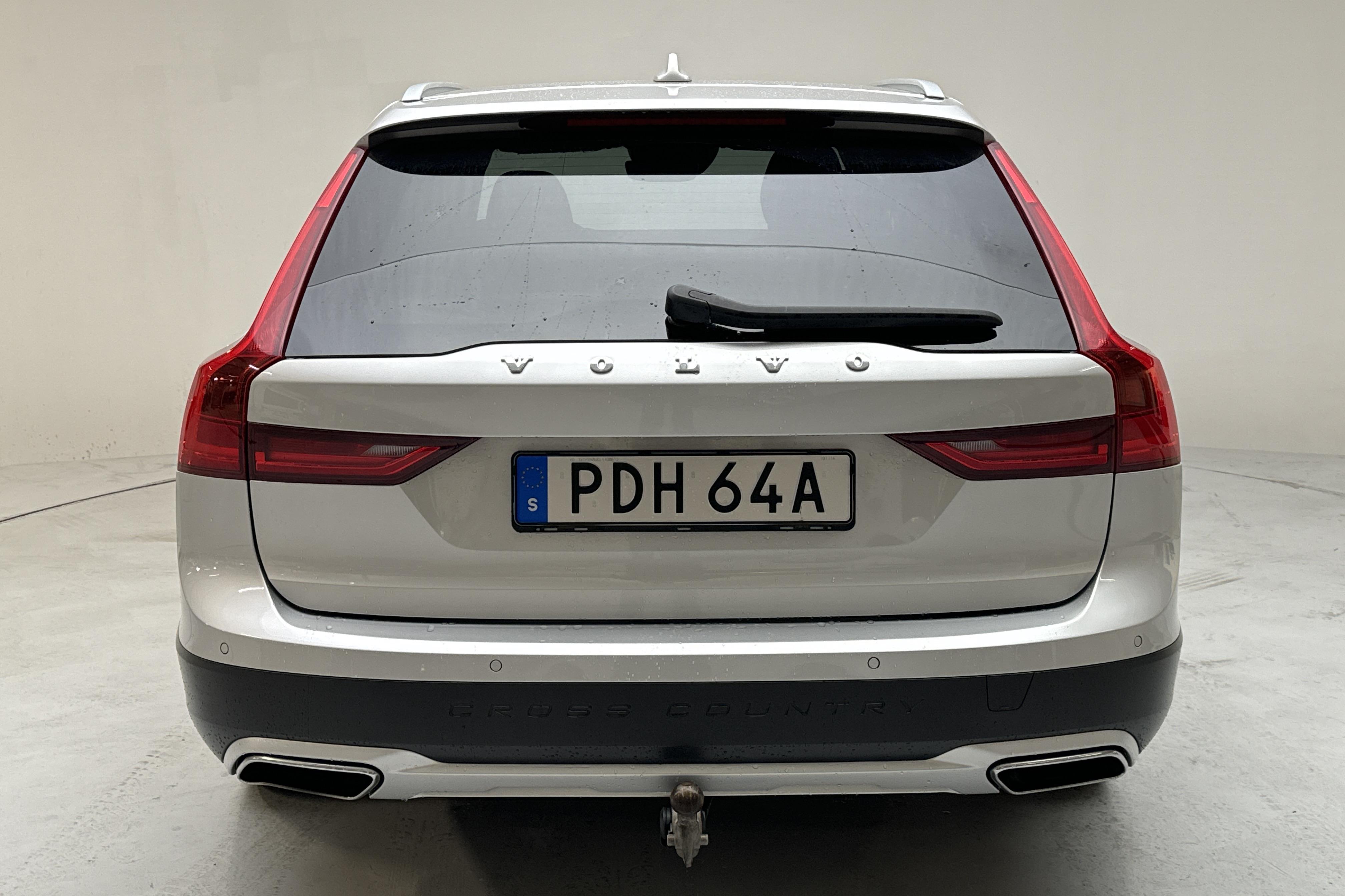 Volvo V90 D4 Cross Country AWD (190hk) - 169 240 km - Automatyczna - srebro - 2020