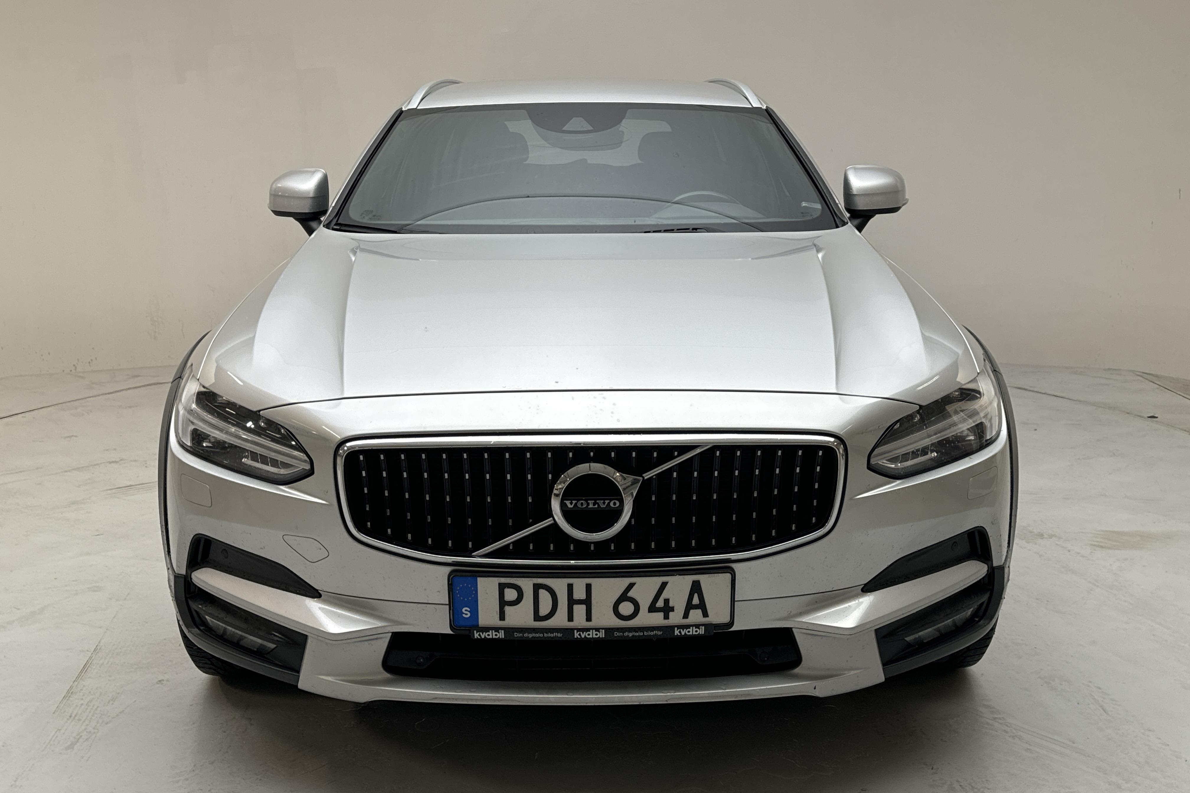 Volvo V90 D4 Cross Country AWD (190hk) - 169 240 km - Automatyczna - srebro - 2020